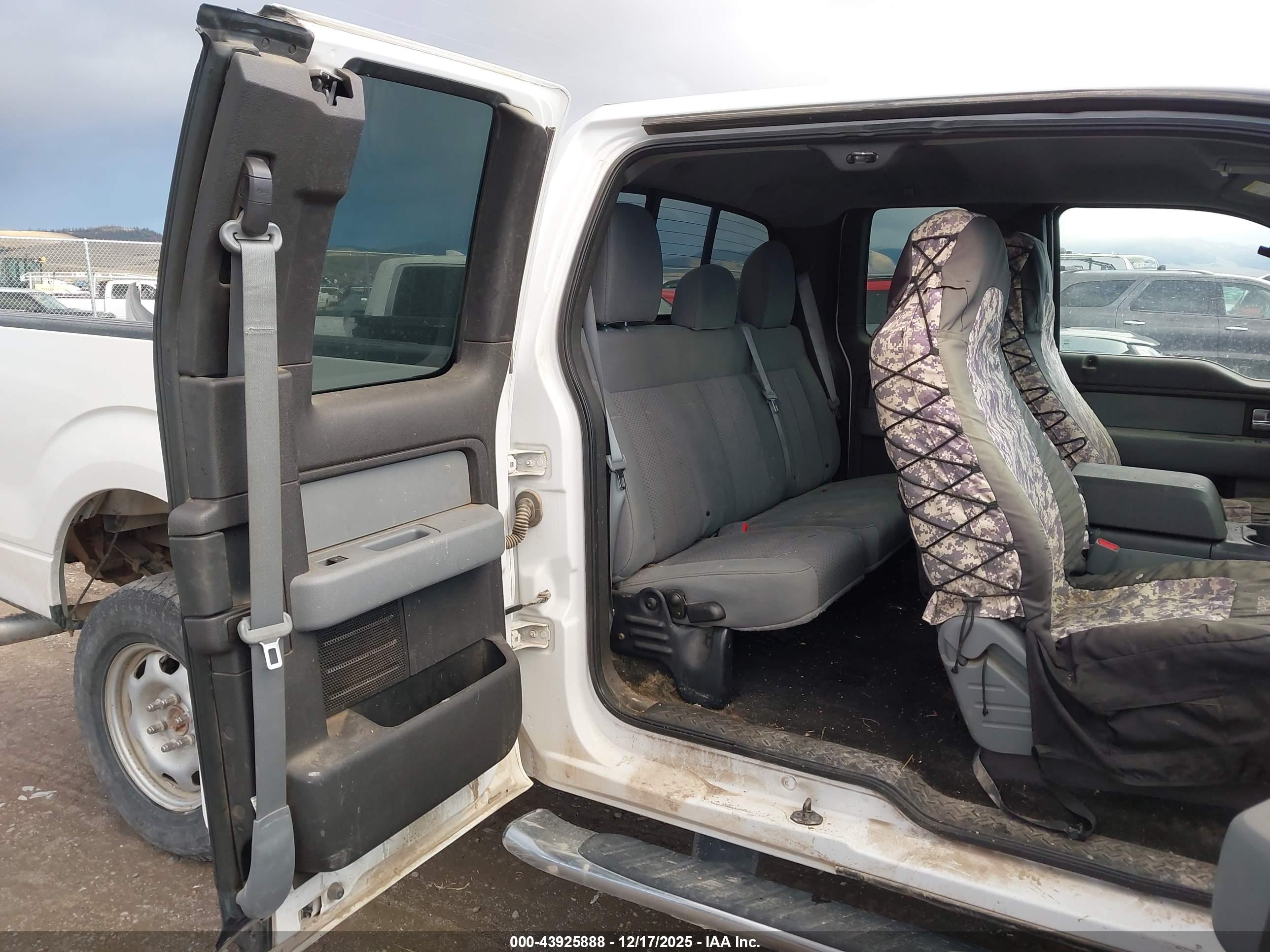 FORD F-150 image 8