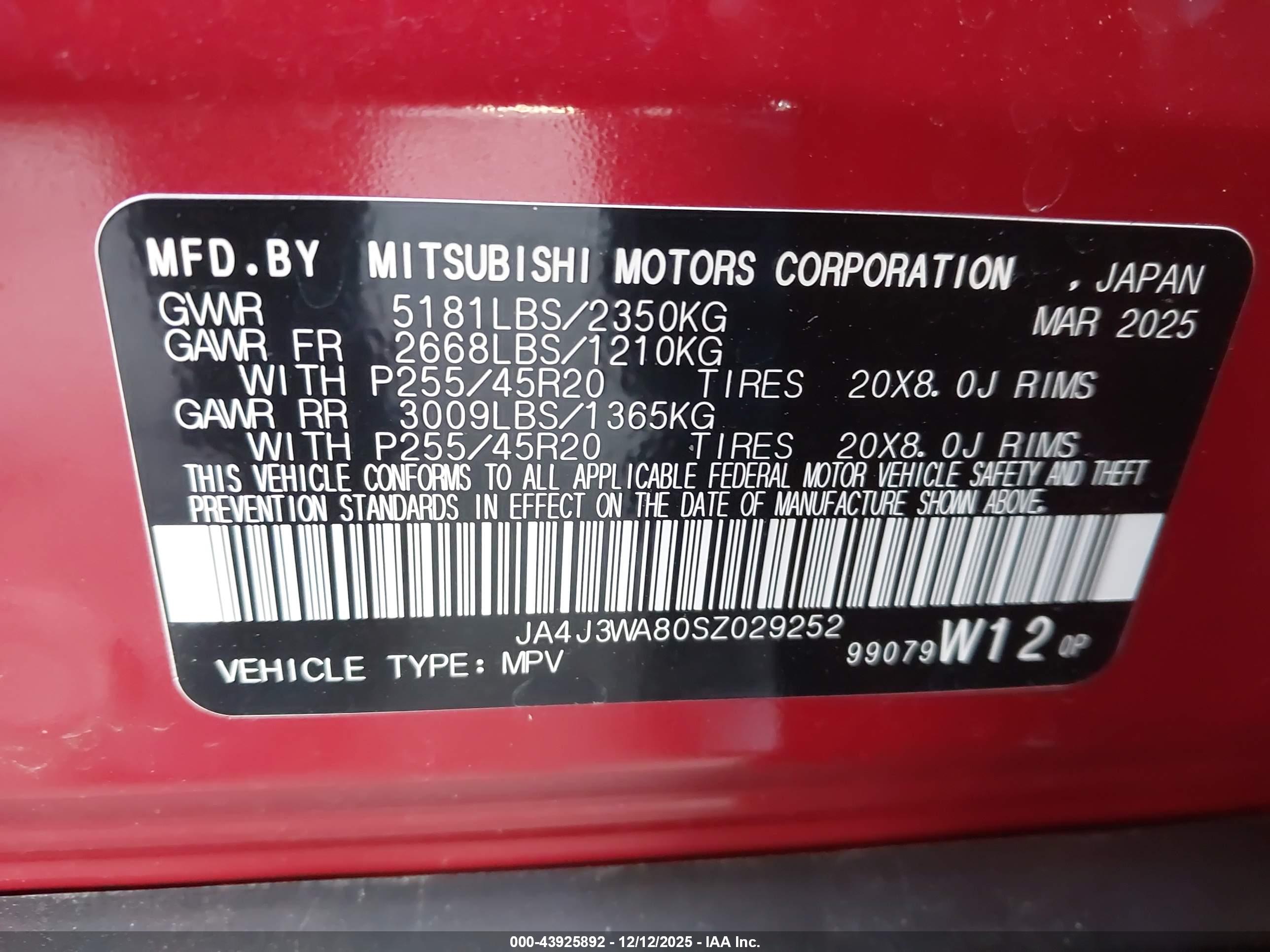 MITSUBISHI OUTLANDER image 9