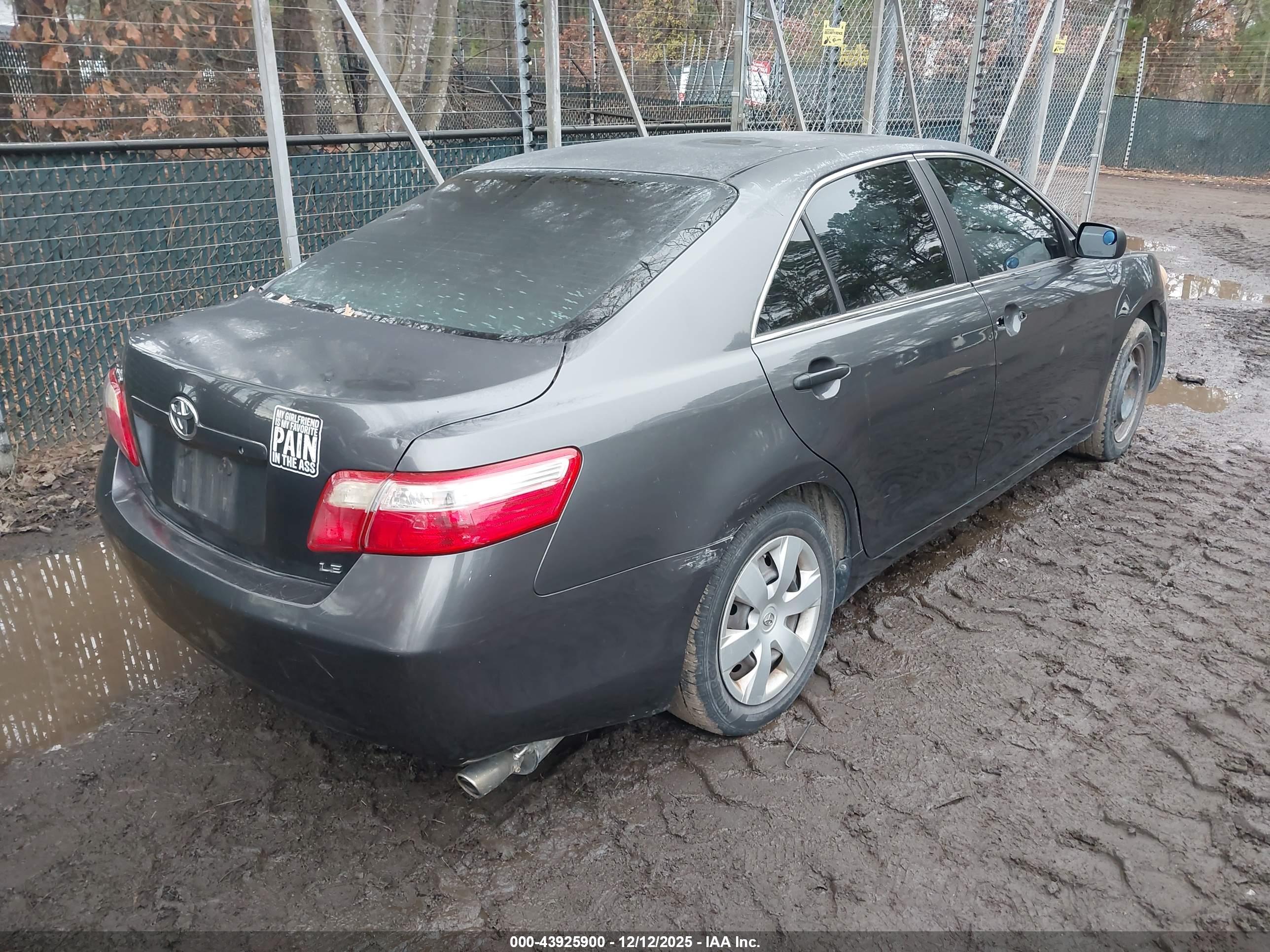 TOYOTA CAMRY image 4