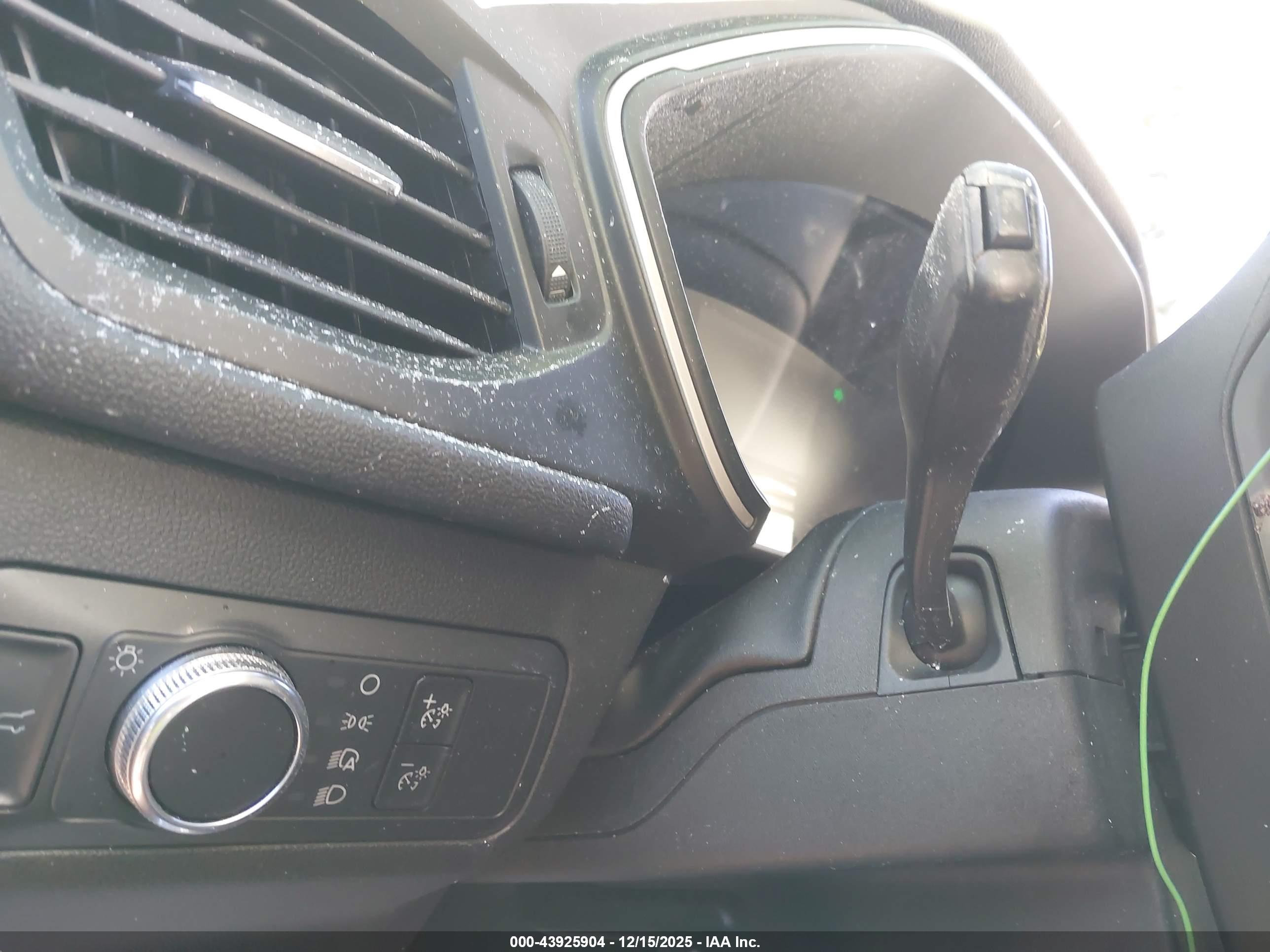 FORD ESCAPE image 7
