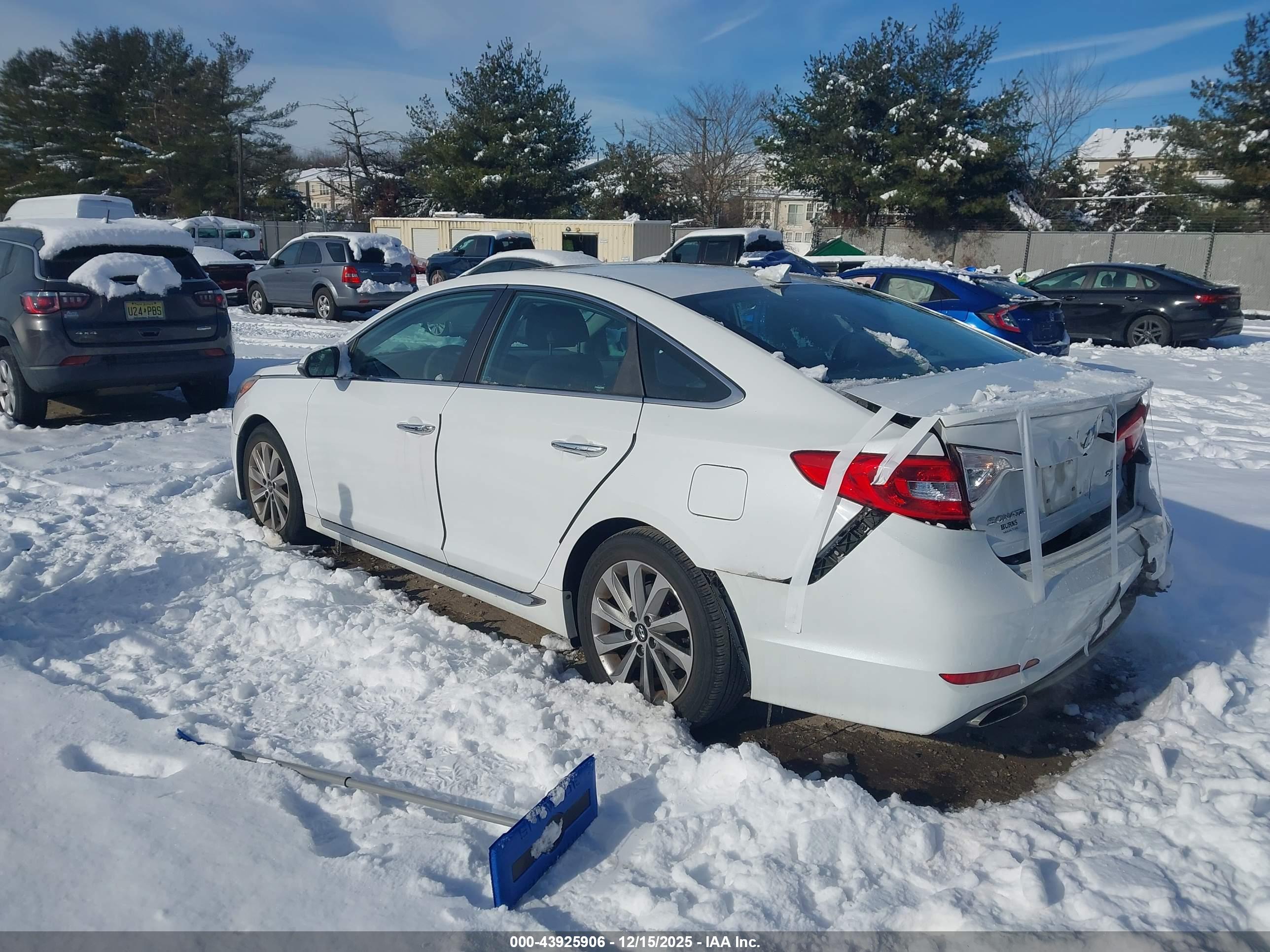 HYUNDAI SONATA image 3