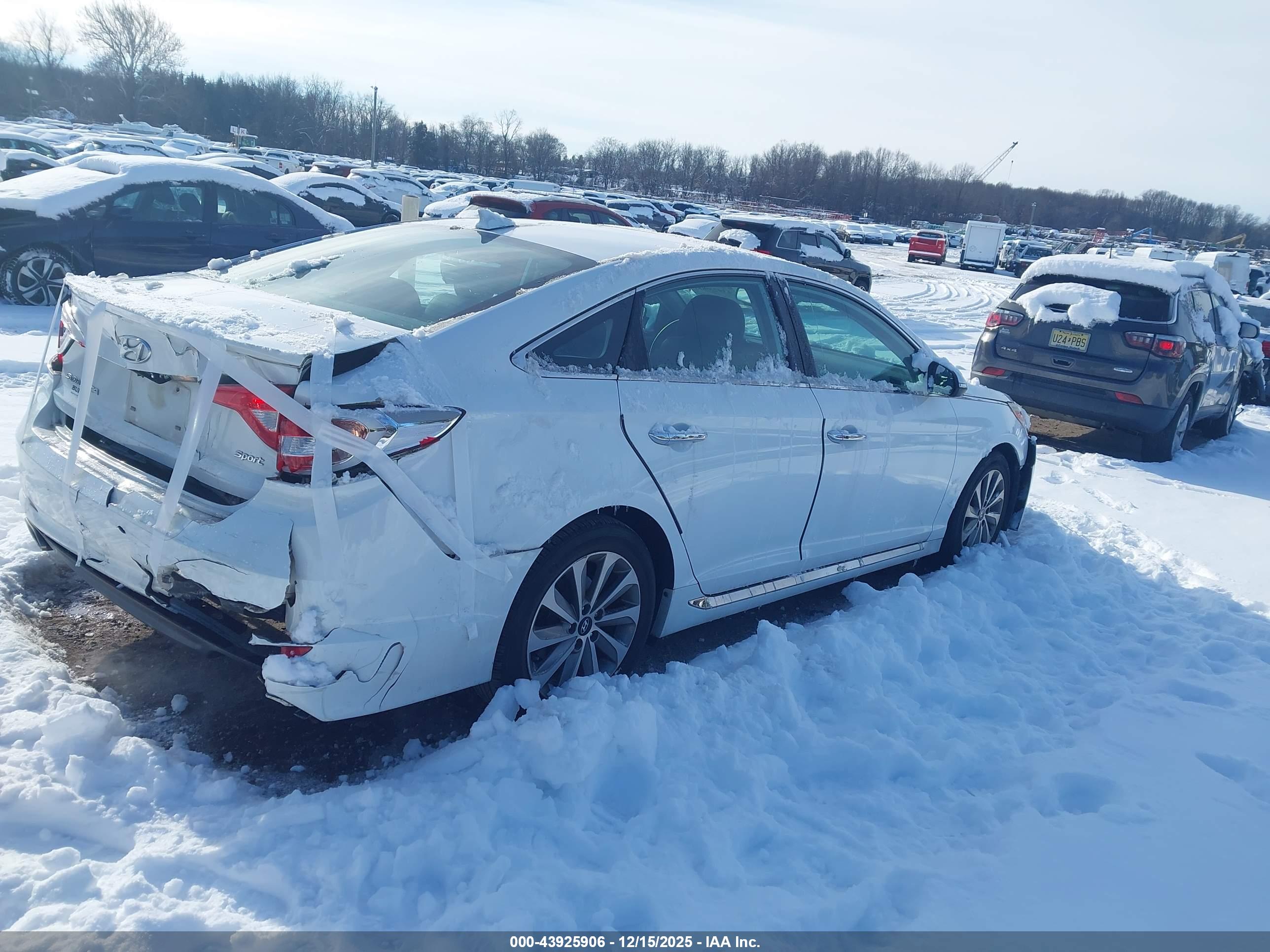 HYUNDAI SONATA image 4