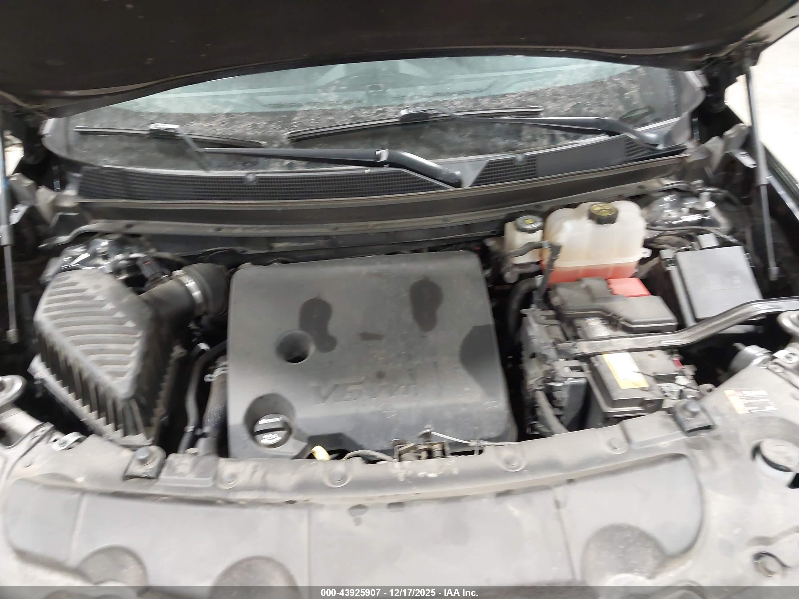 CHEVROLET TRAVERSE image 10