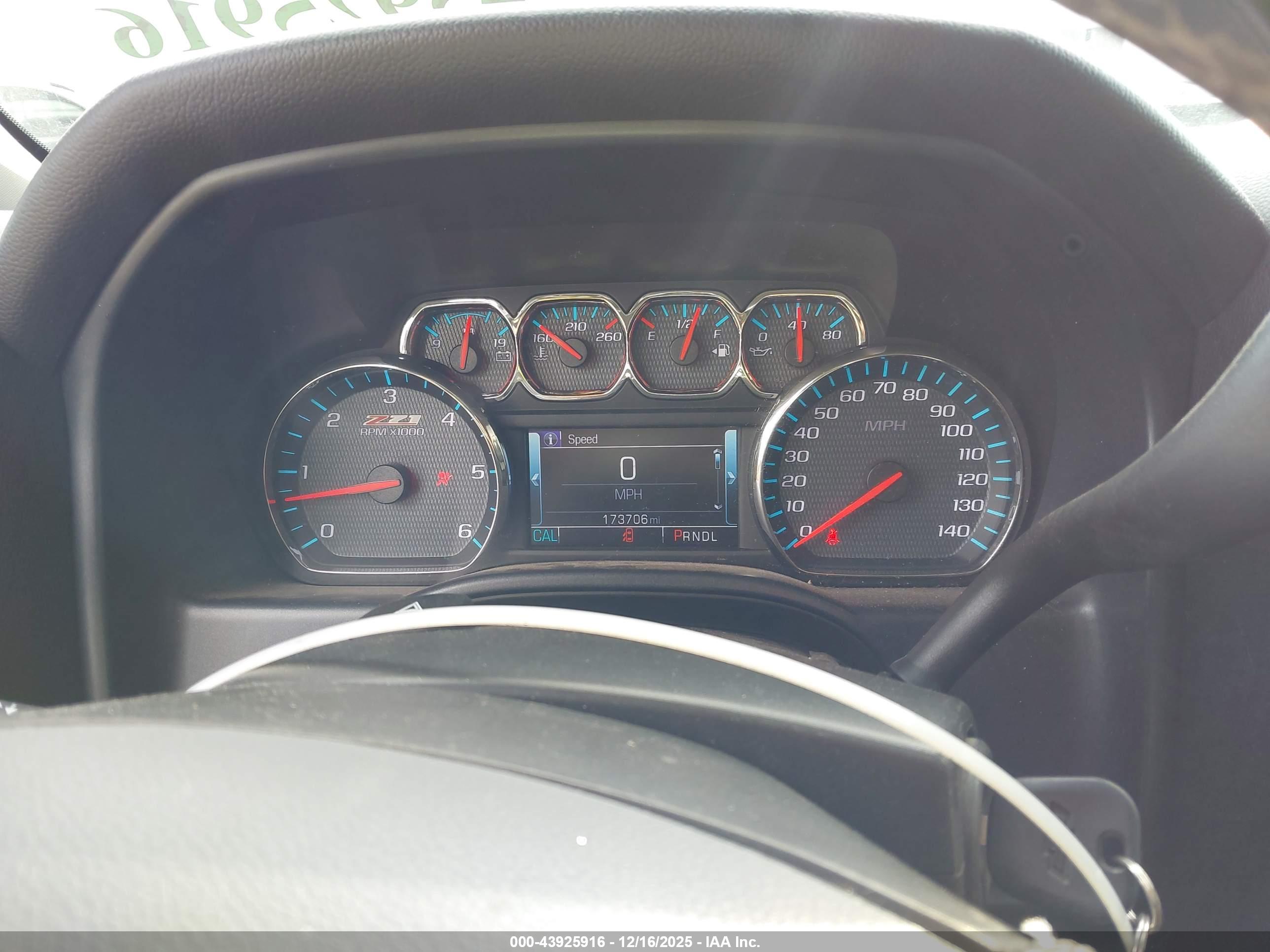 CHEVROLET SILVERADO image 7