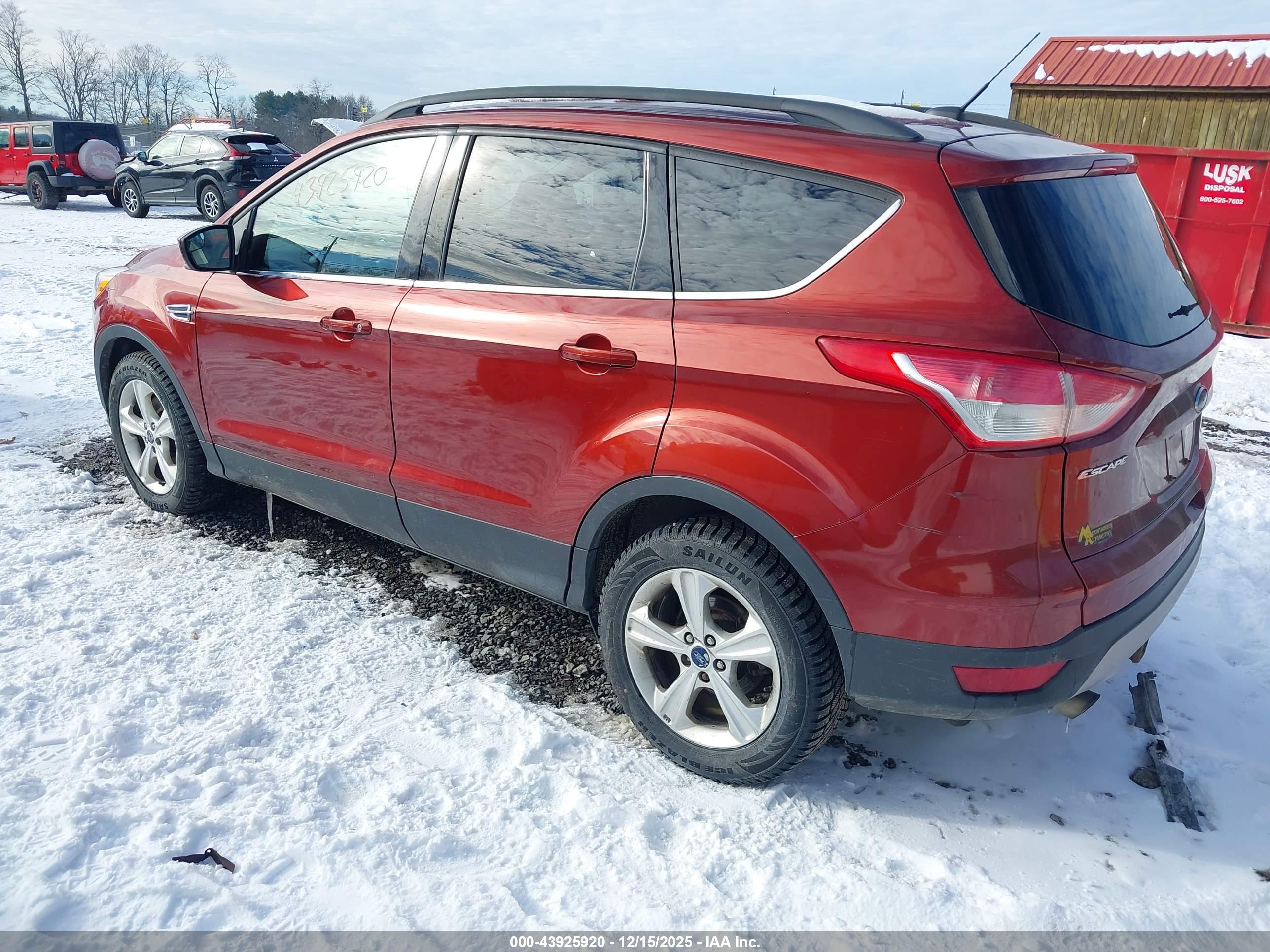 FORD ESCAPE image 3