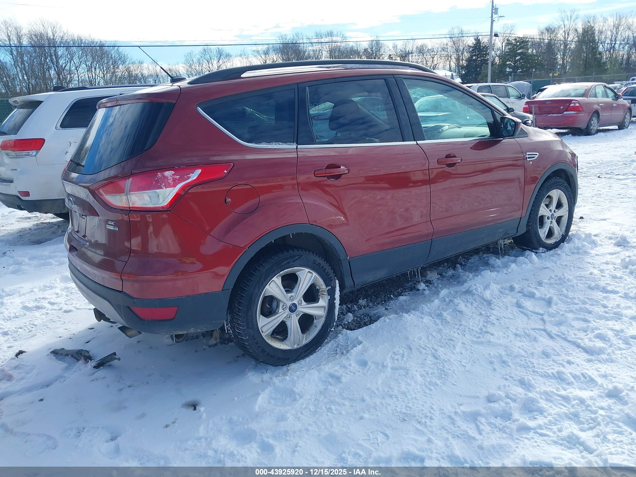 FORD ESCAPE image 4