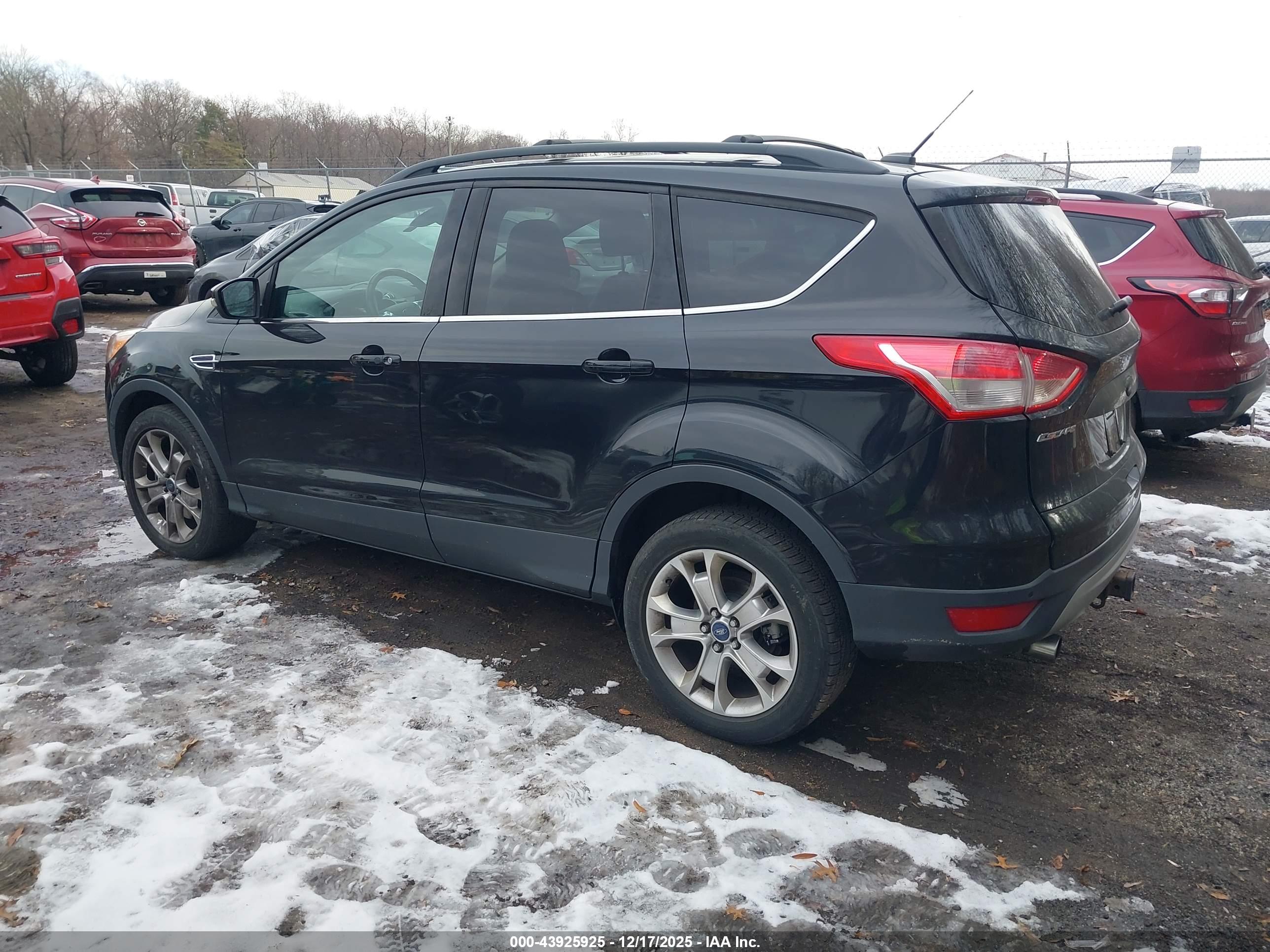 FORD ESCAPE image 3