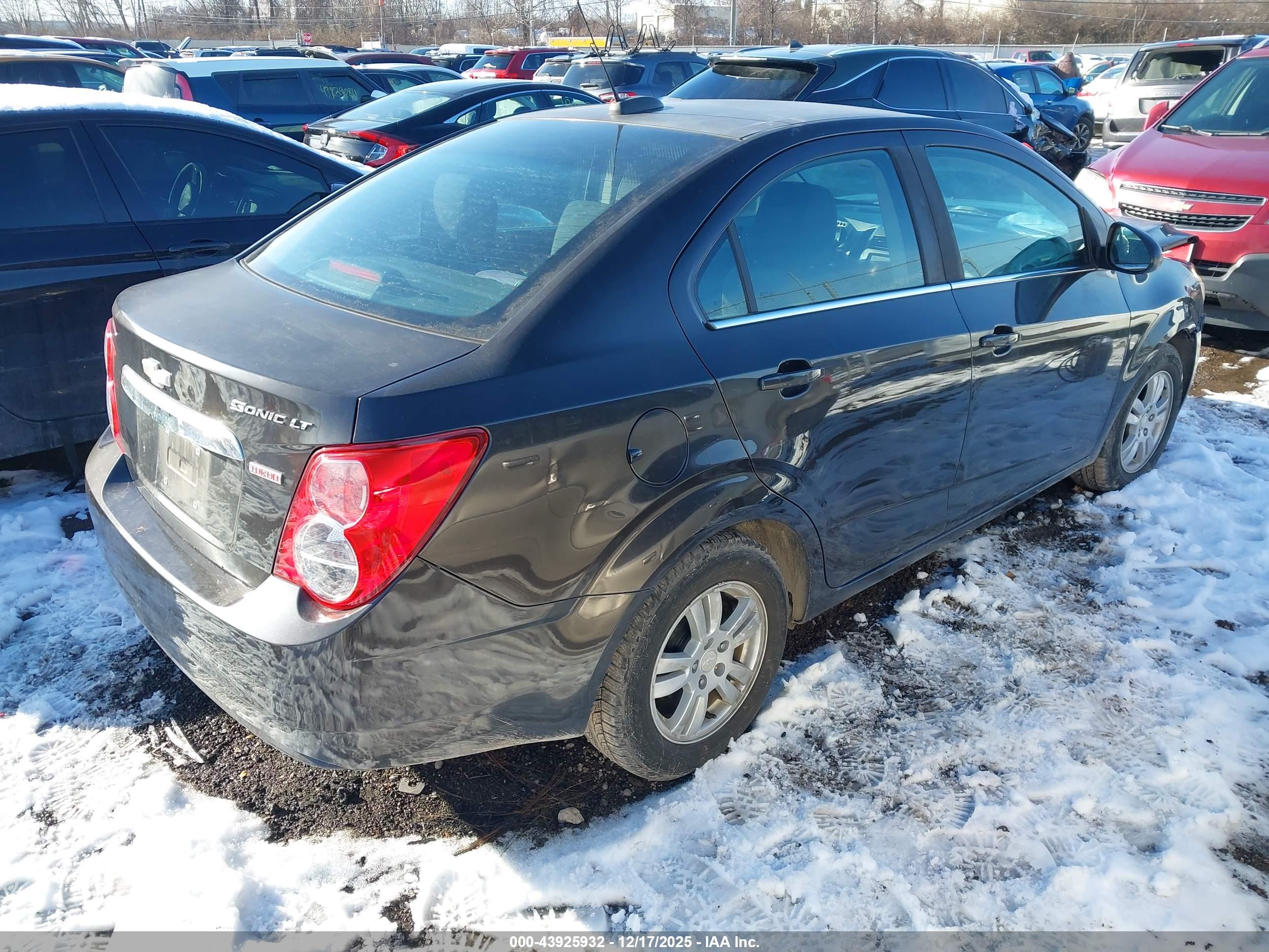 CHEVROLET SONIC image 4