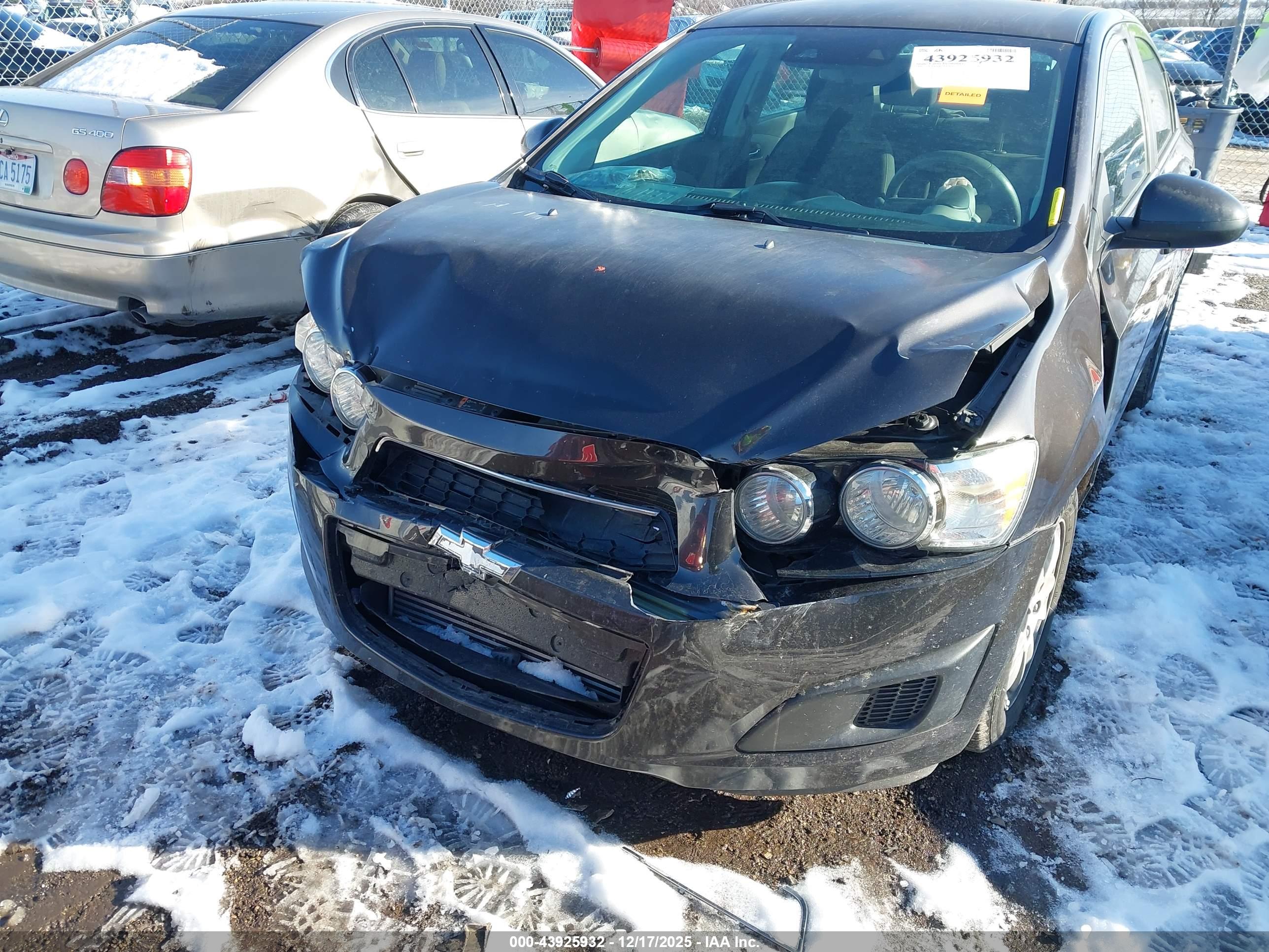 CHEVROLET SONIC image 6