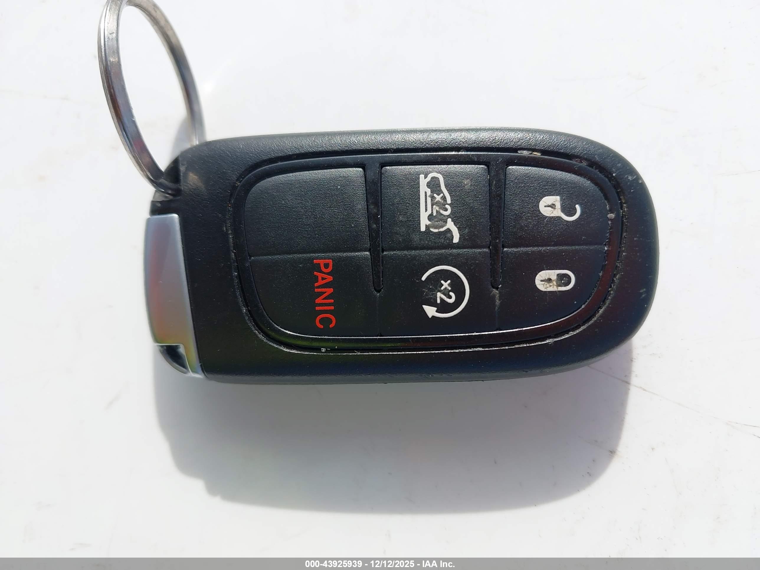 JEEP CHEROKEE image 11