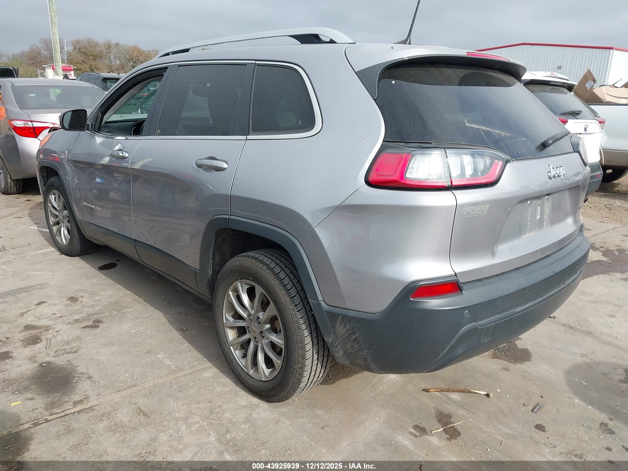 JEEP CHEROKEE image 3