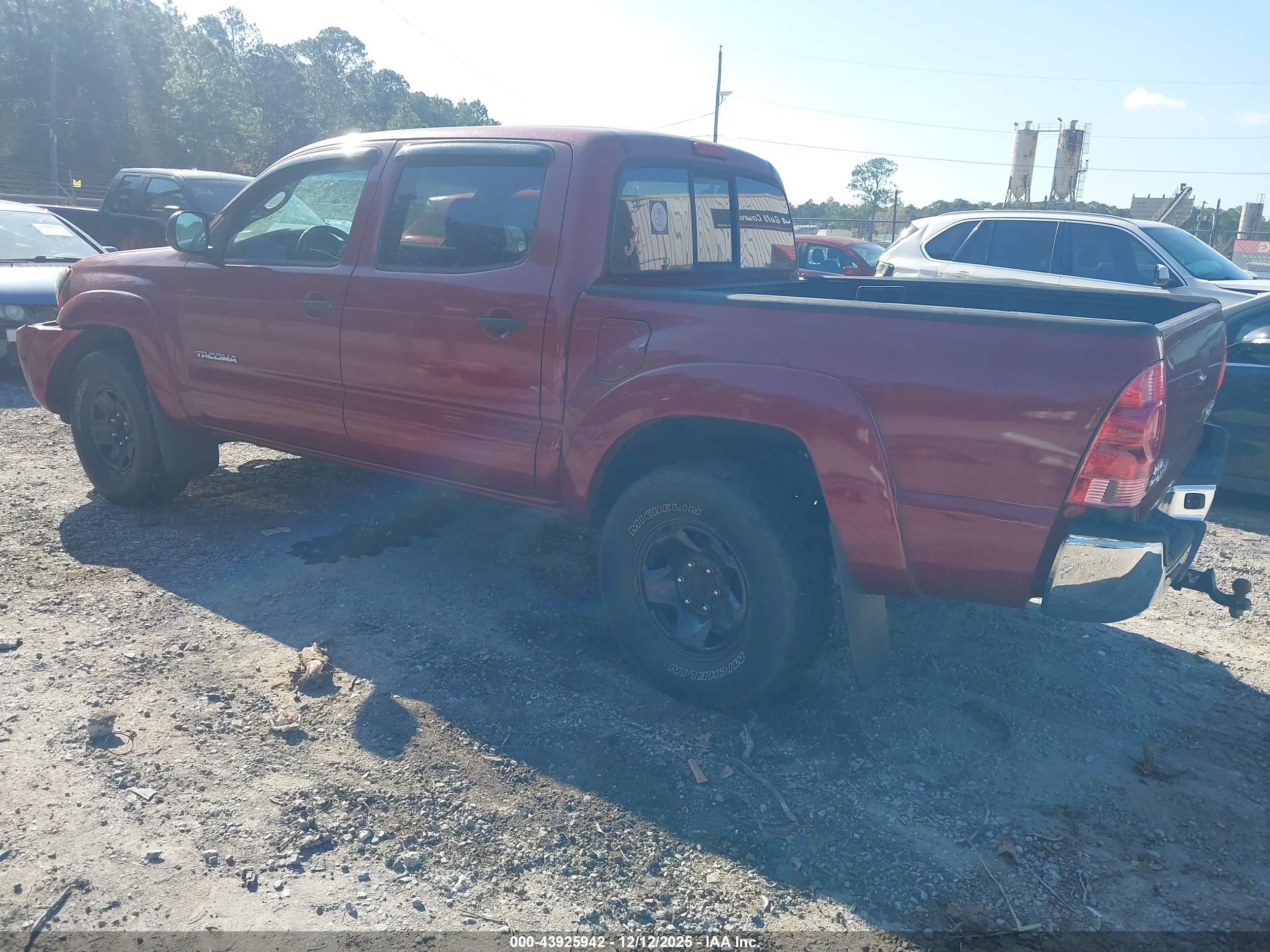 TOYOTA TACOMA image 3