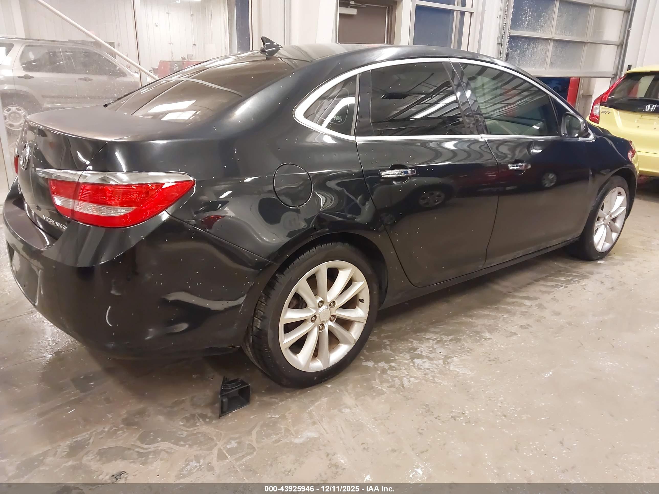 BUICK VERANO image 4