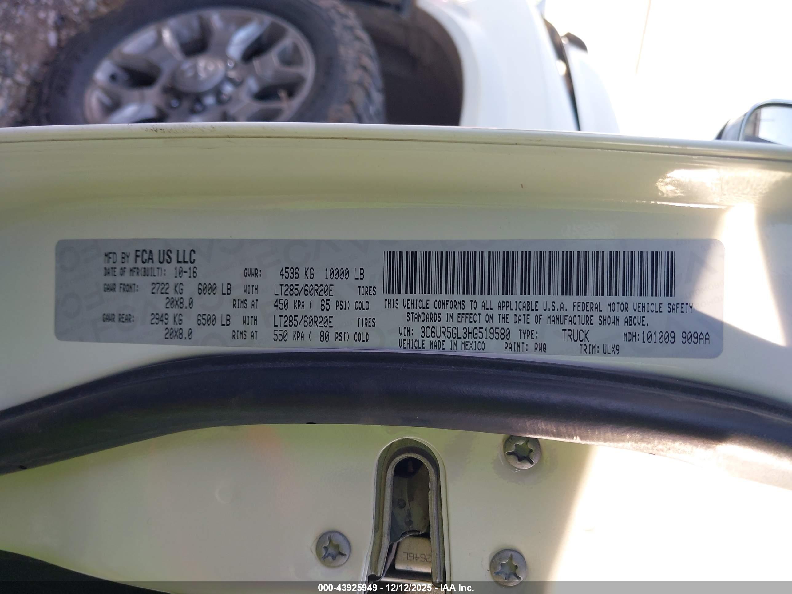 RAM 2500 image 9