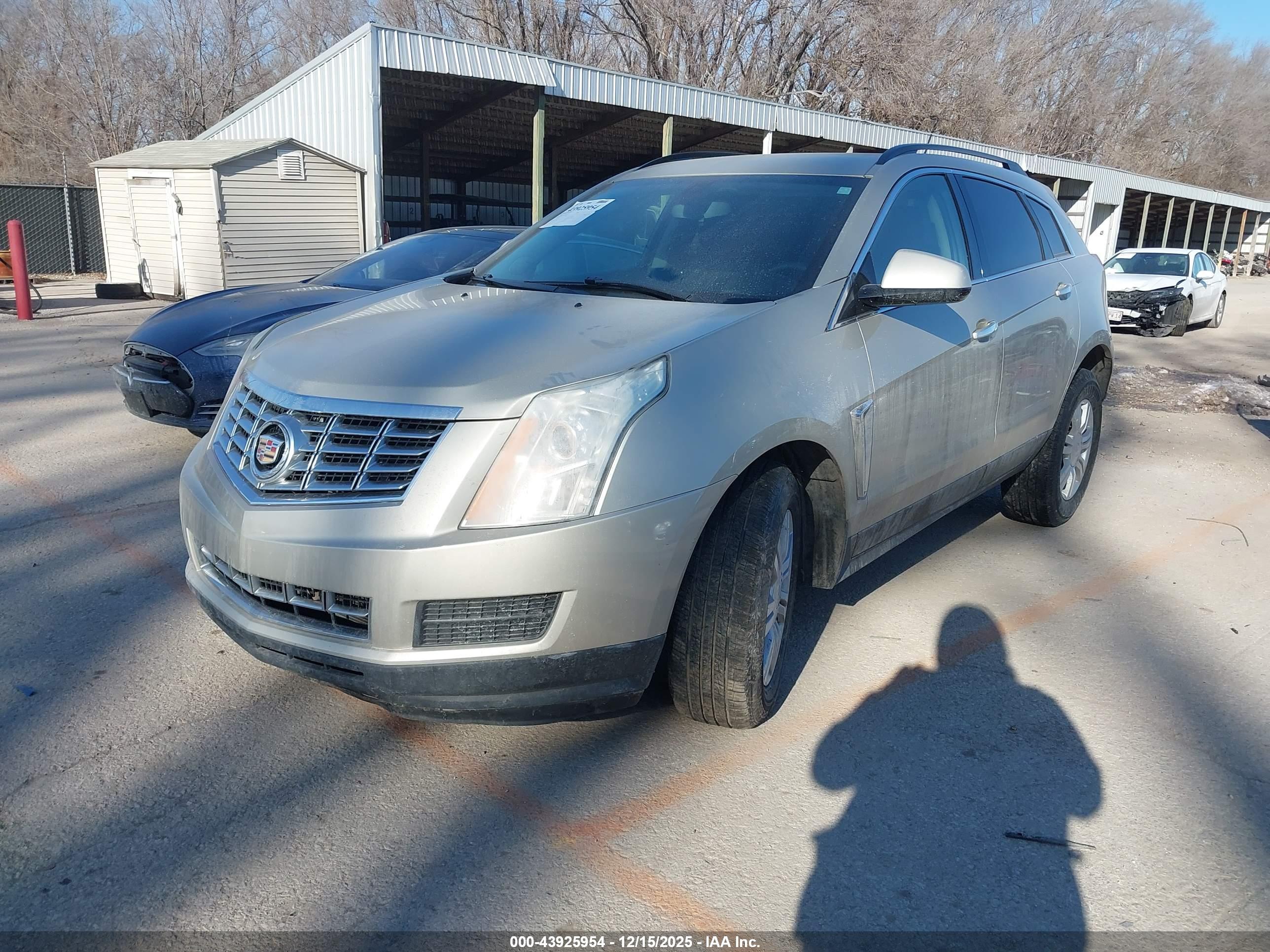 CADILLAC SRX image 2