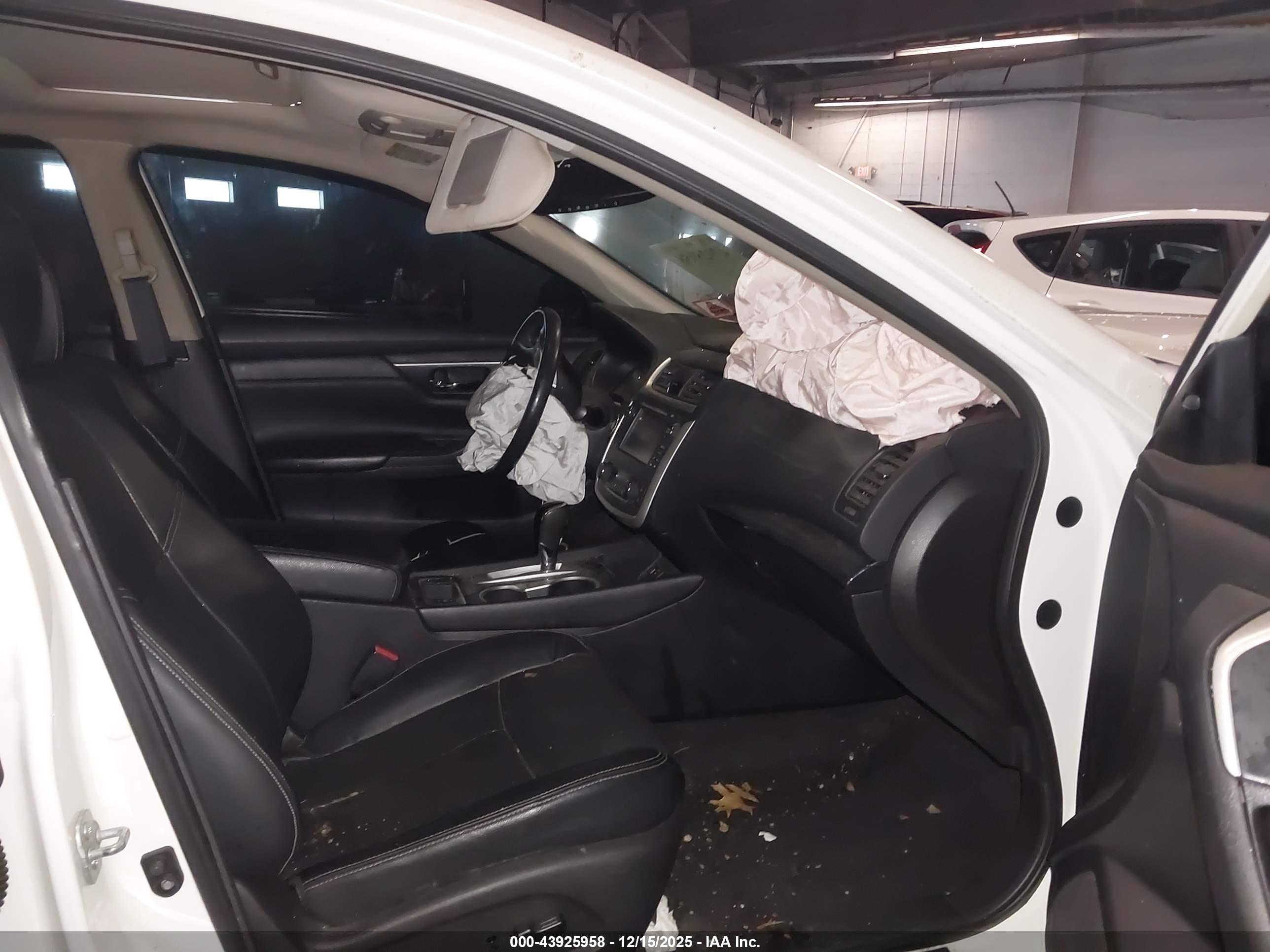 NISSAN ALTIMA image 5