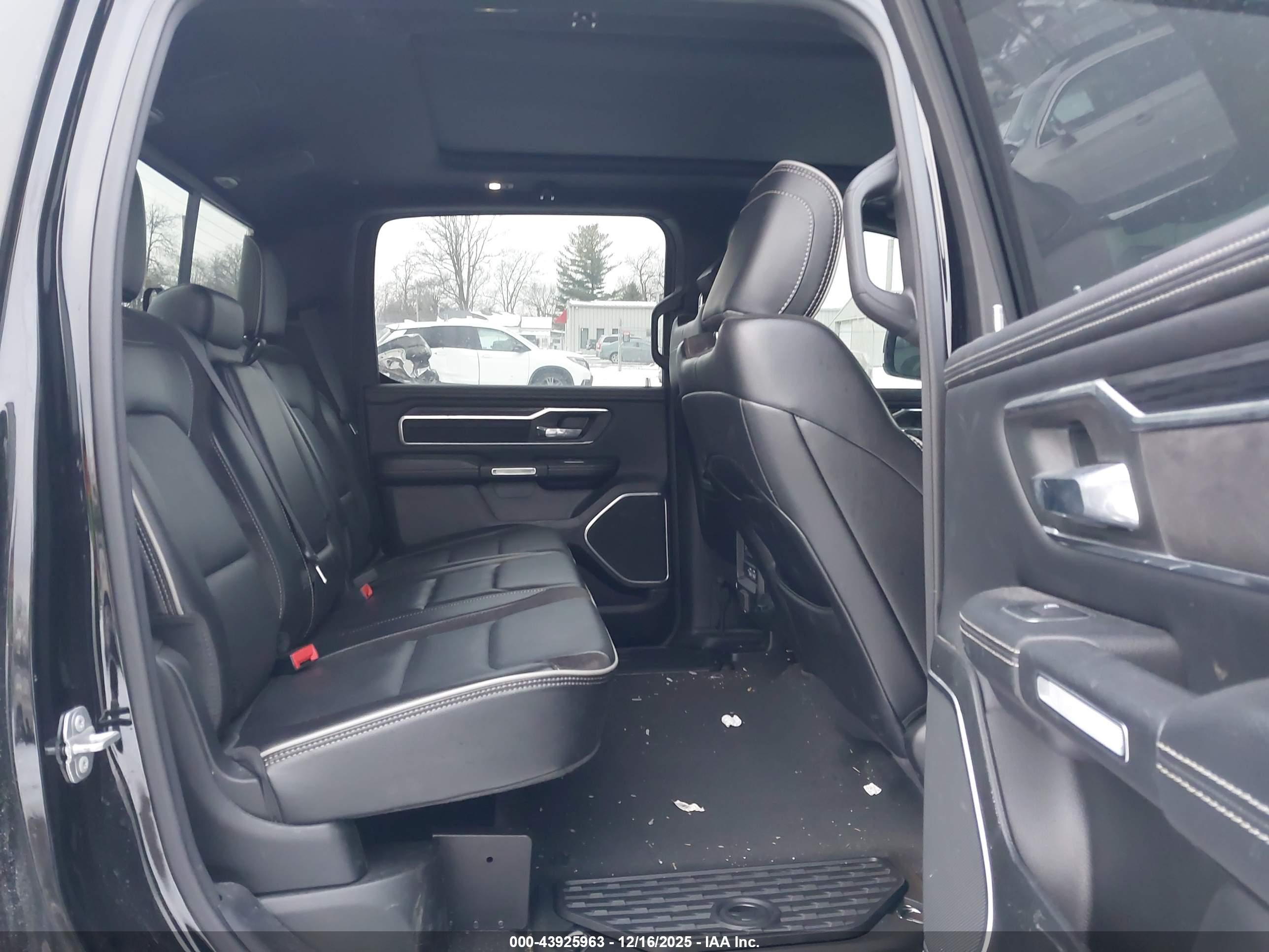 RAM 1500 image 8