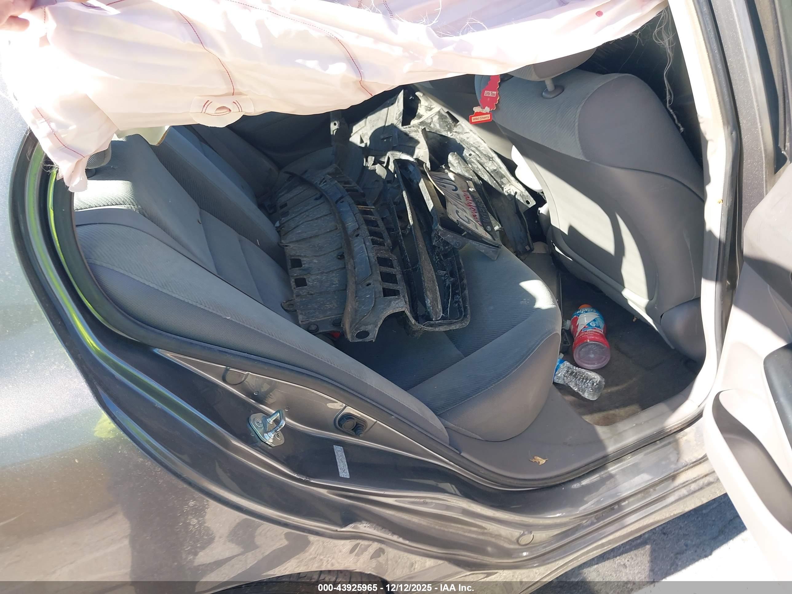 HONDA CIVIC image 8