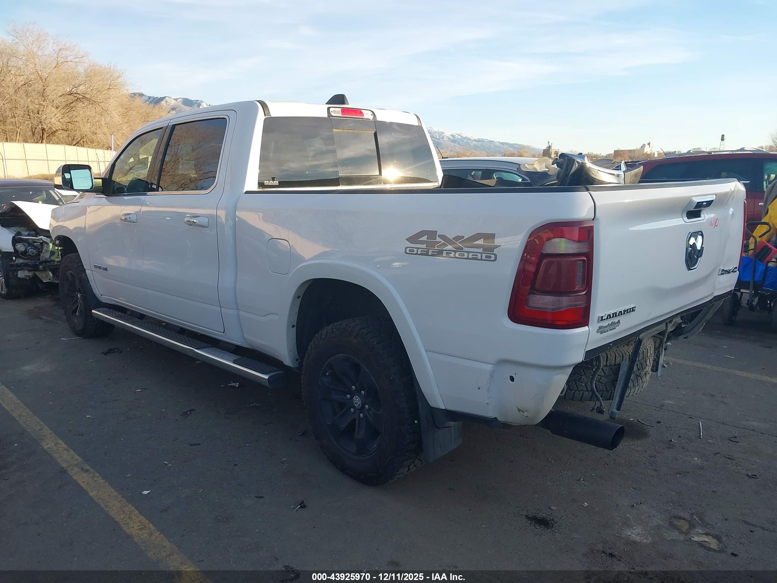 RAM 1500 image 3