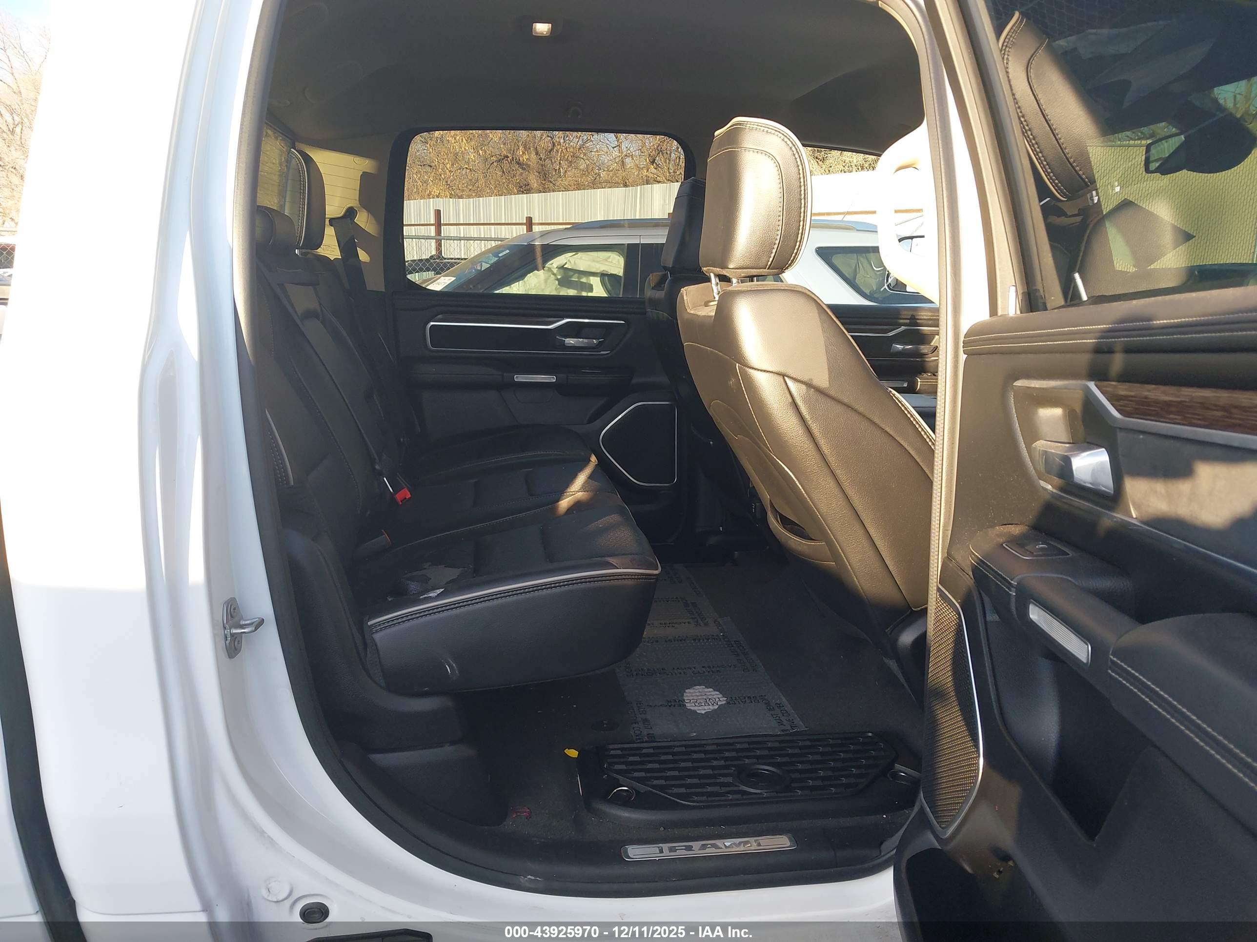 RAM 1500 image 8