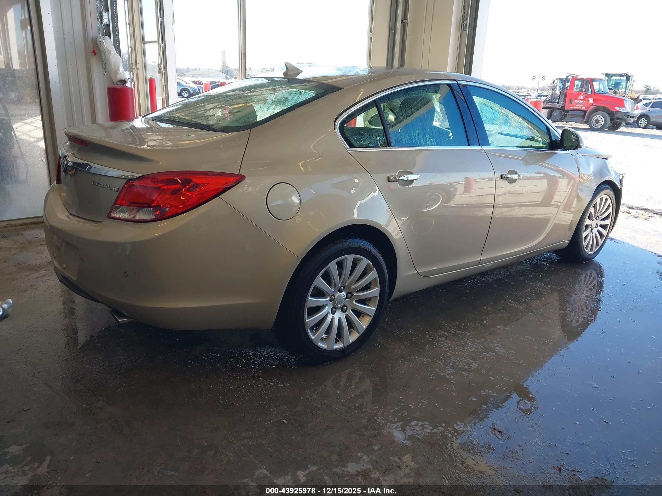 BUICK REGAL image 4