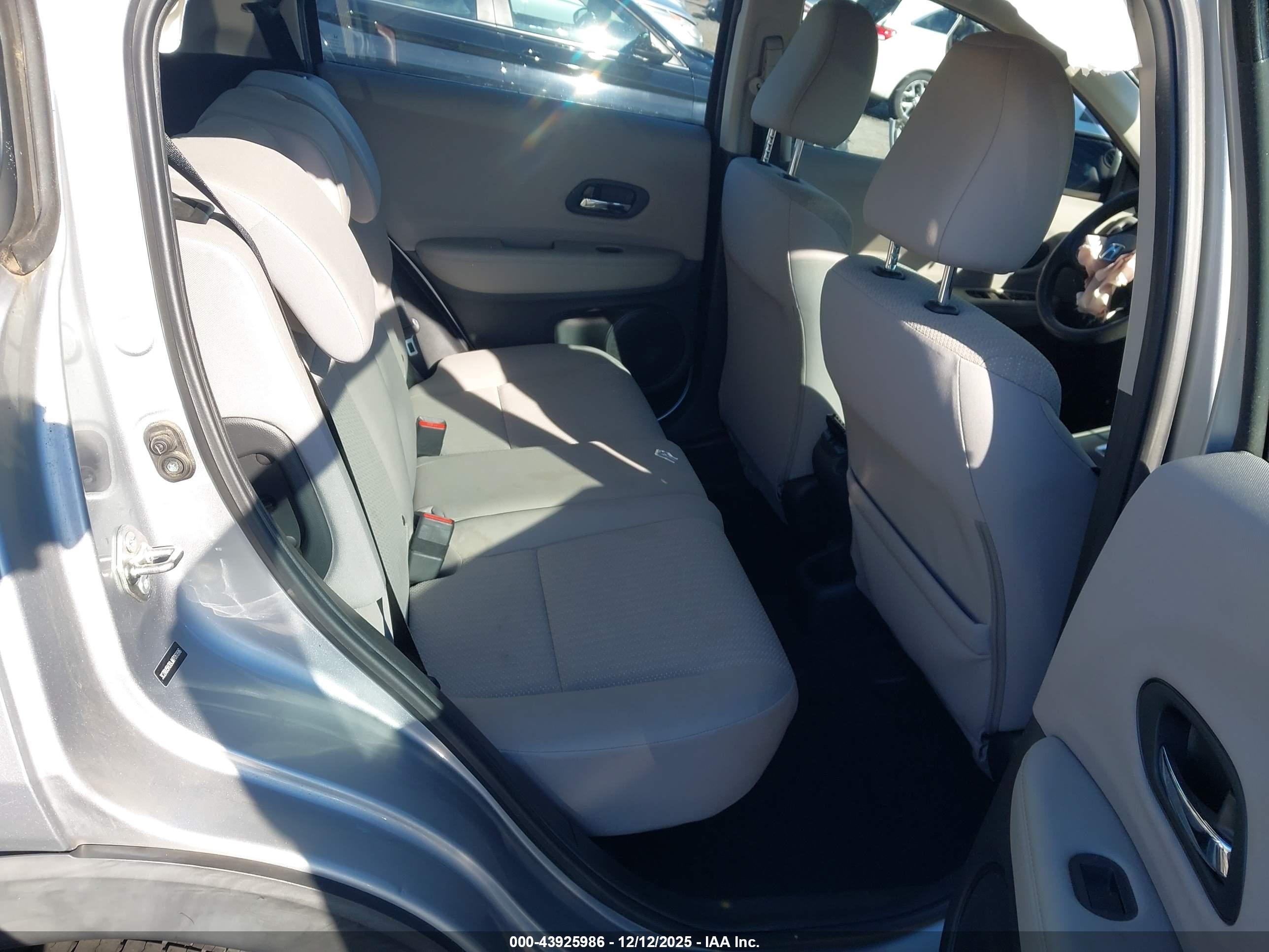 HONDA HR-V image 8