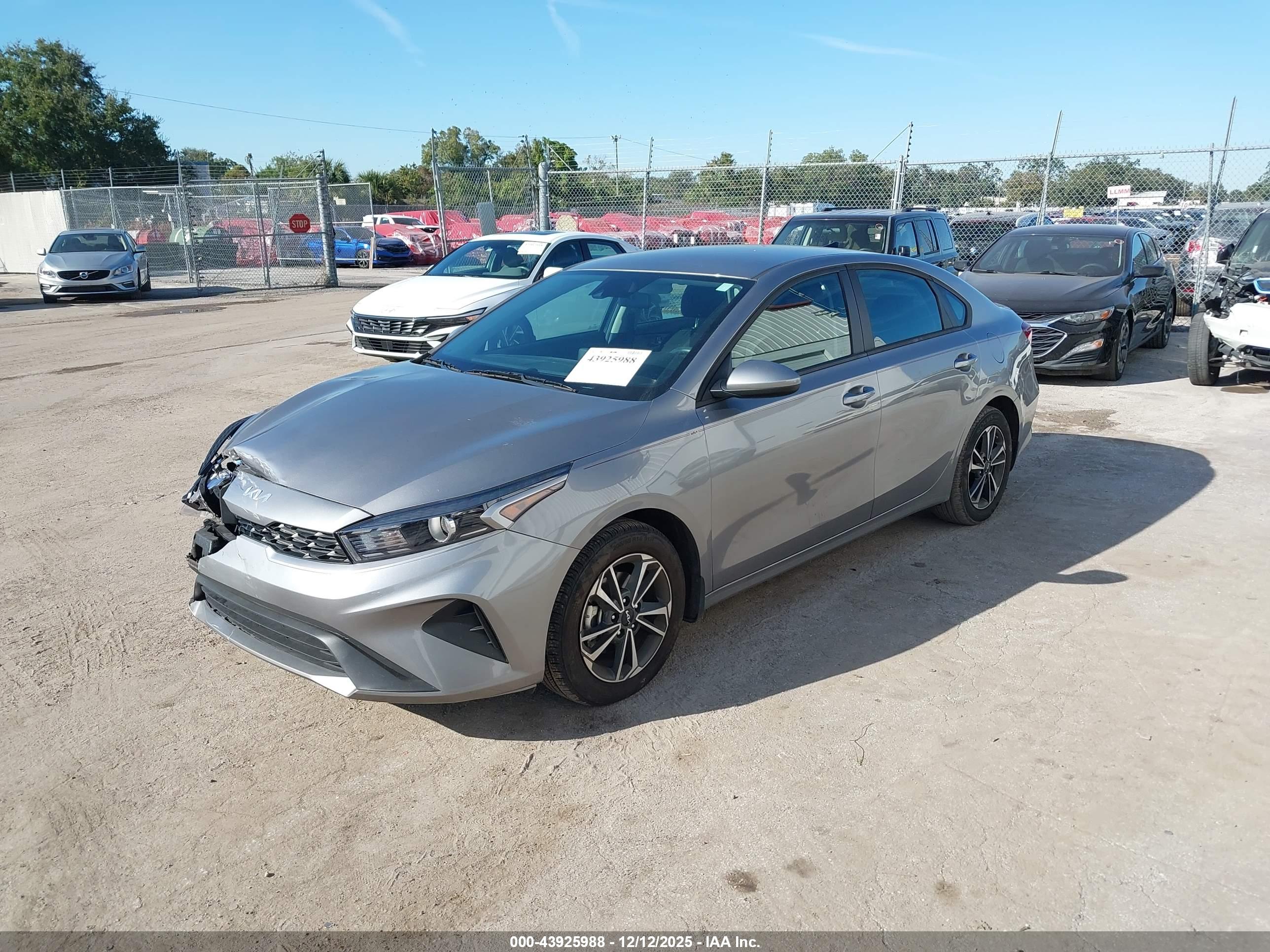 KIA FORTE image 2
