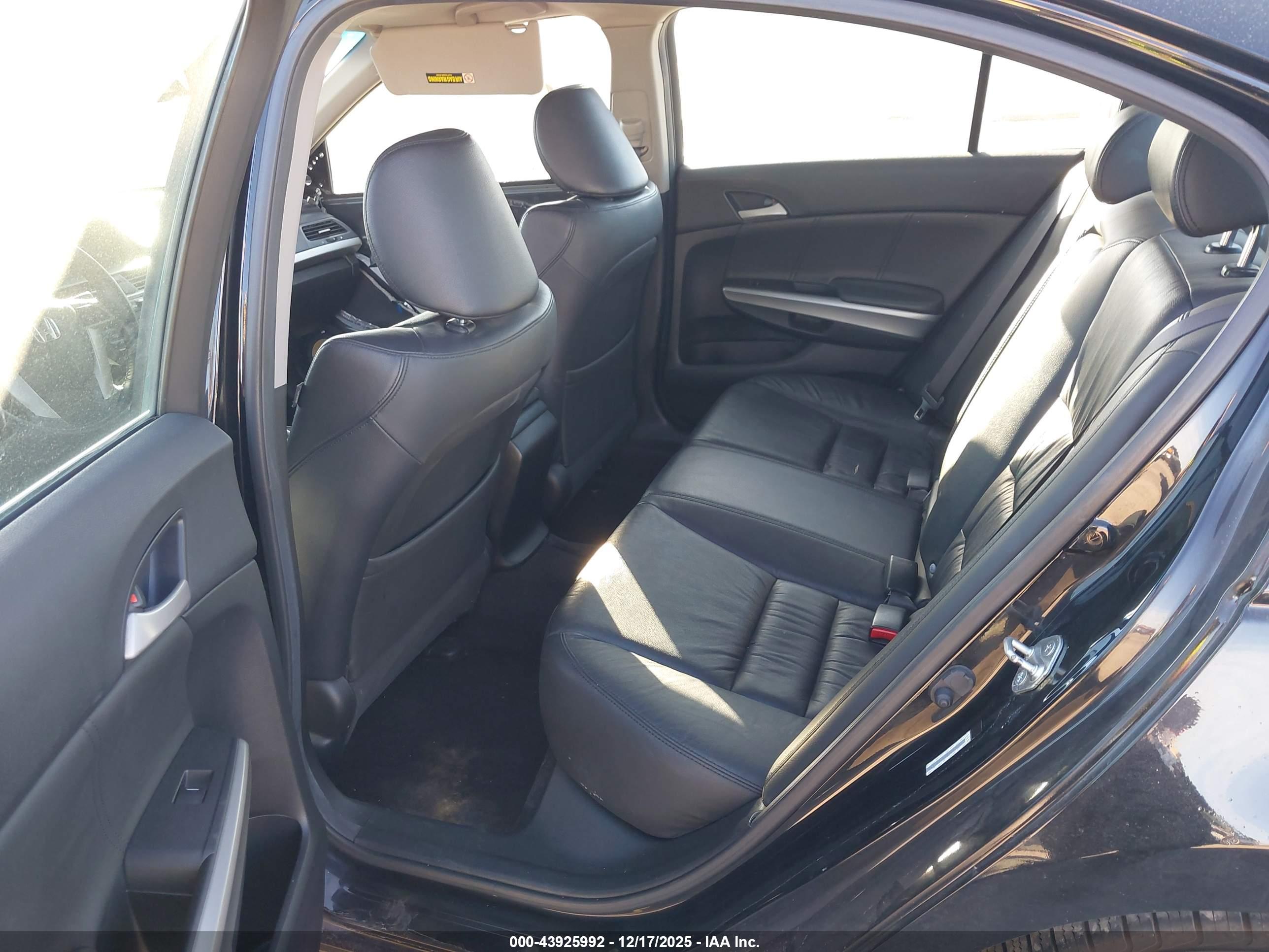 HONDA ACCORD image 8