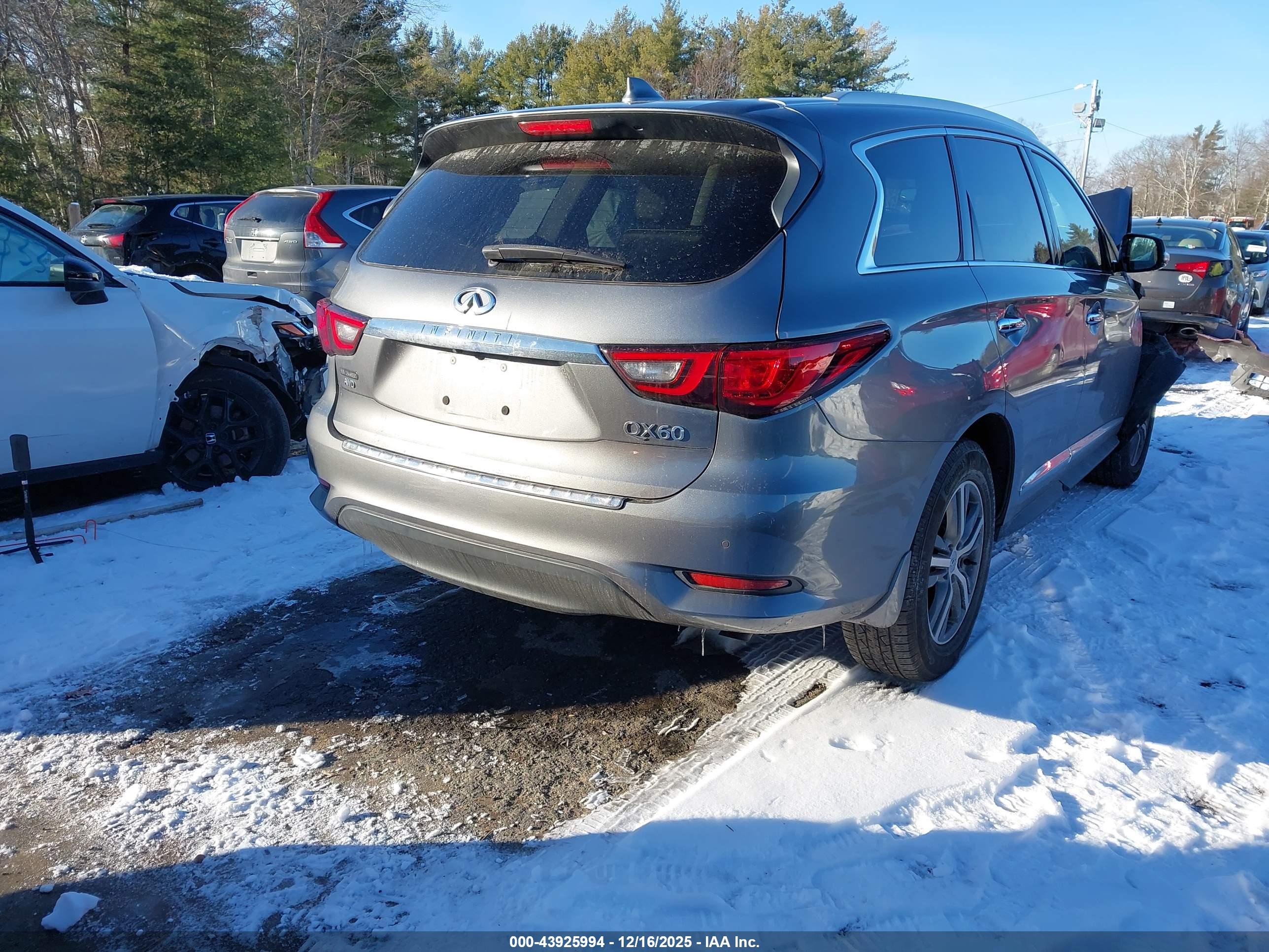 INFINITI QX60 image 4