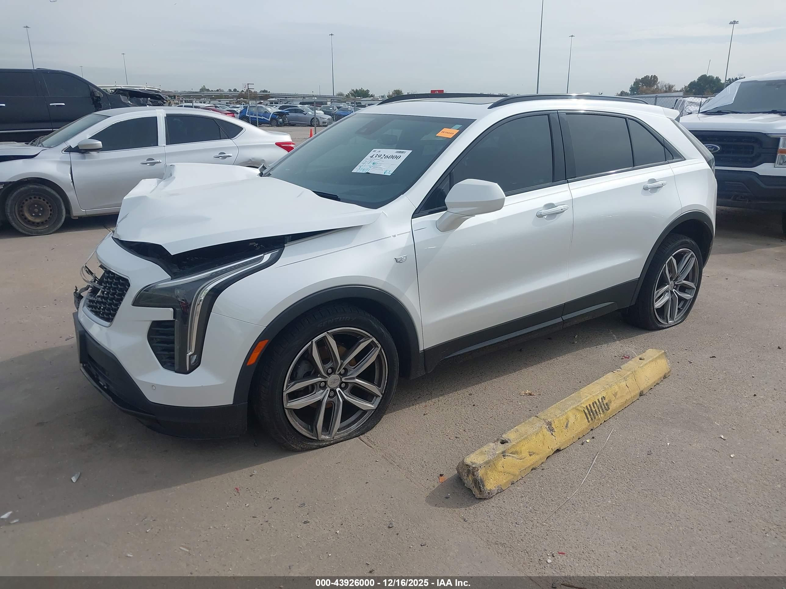 CADILLAC XT4 image 2