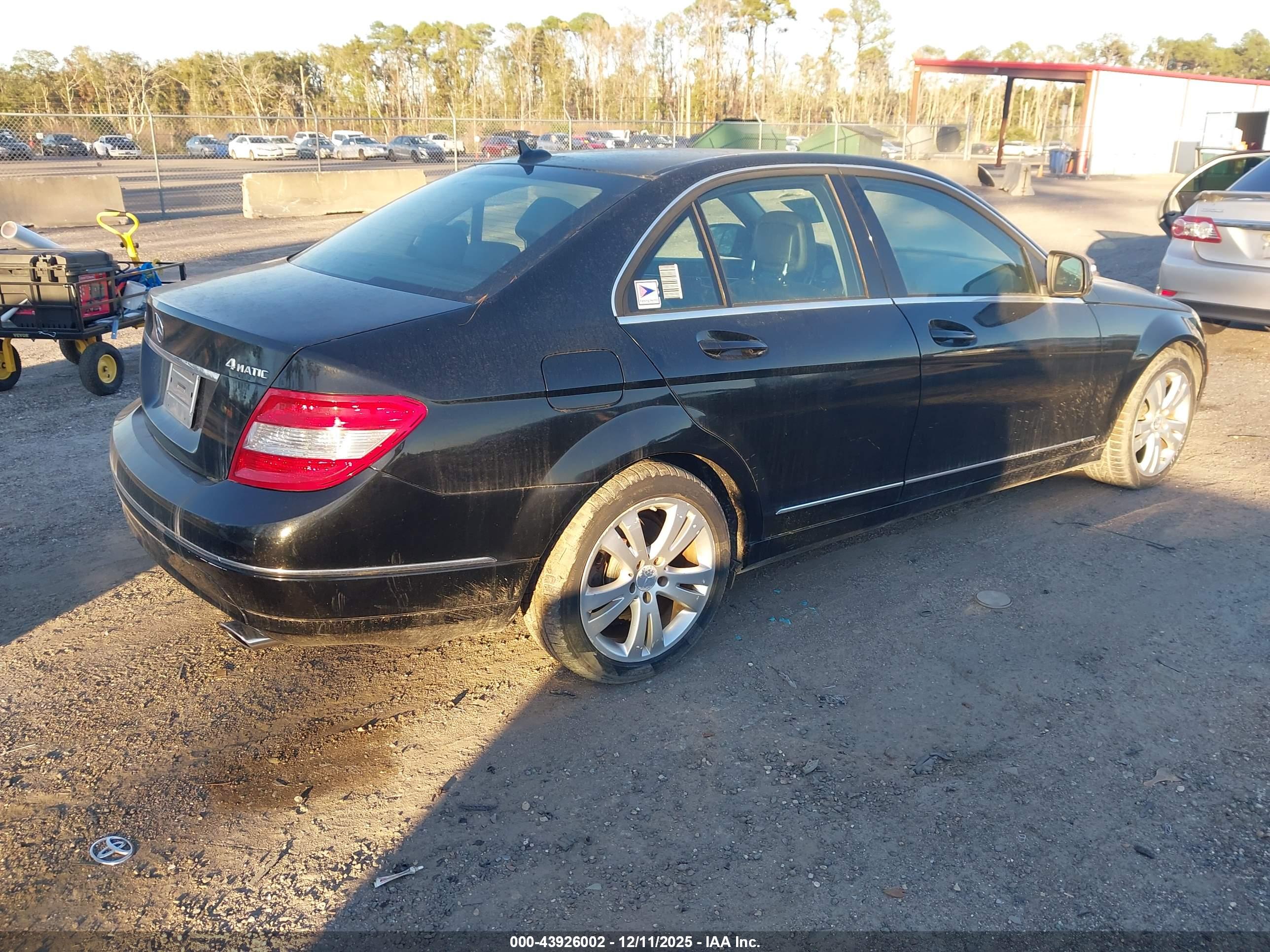 MERCEDES-BENZ C image 4