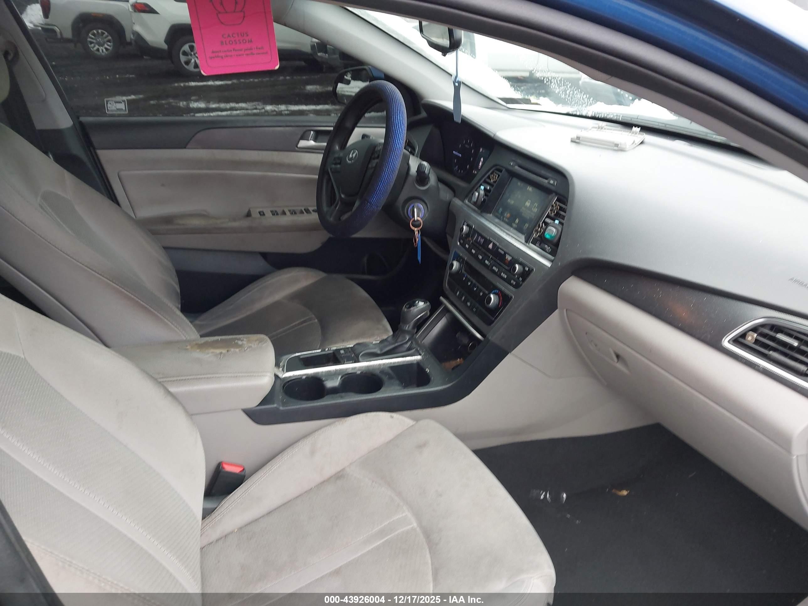 HYUNDAI SONATA image 5