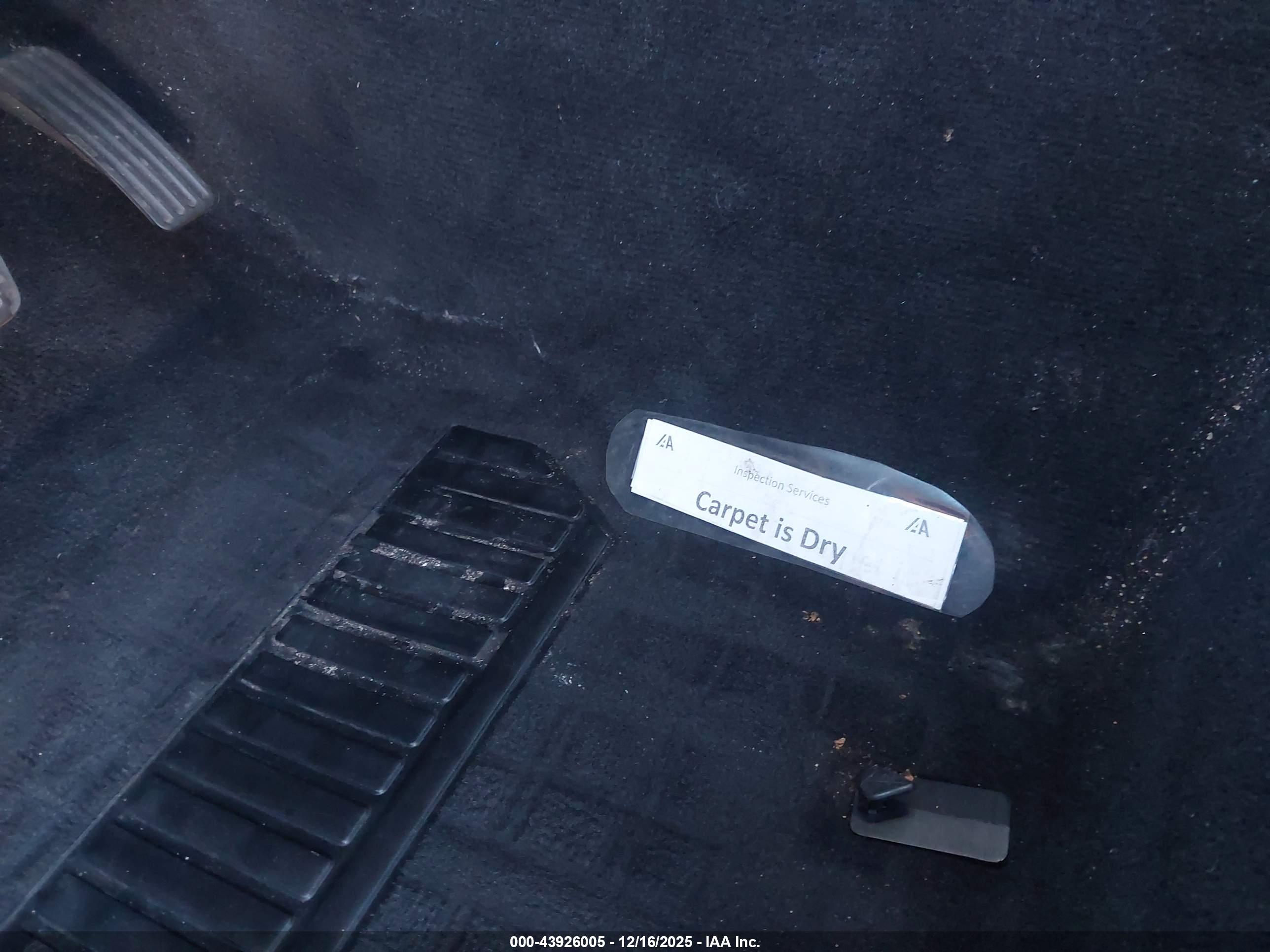 LAND ROVER image 6