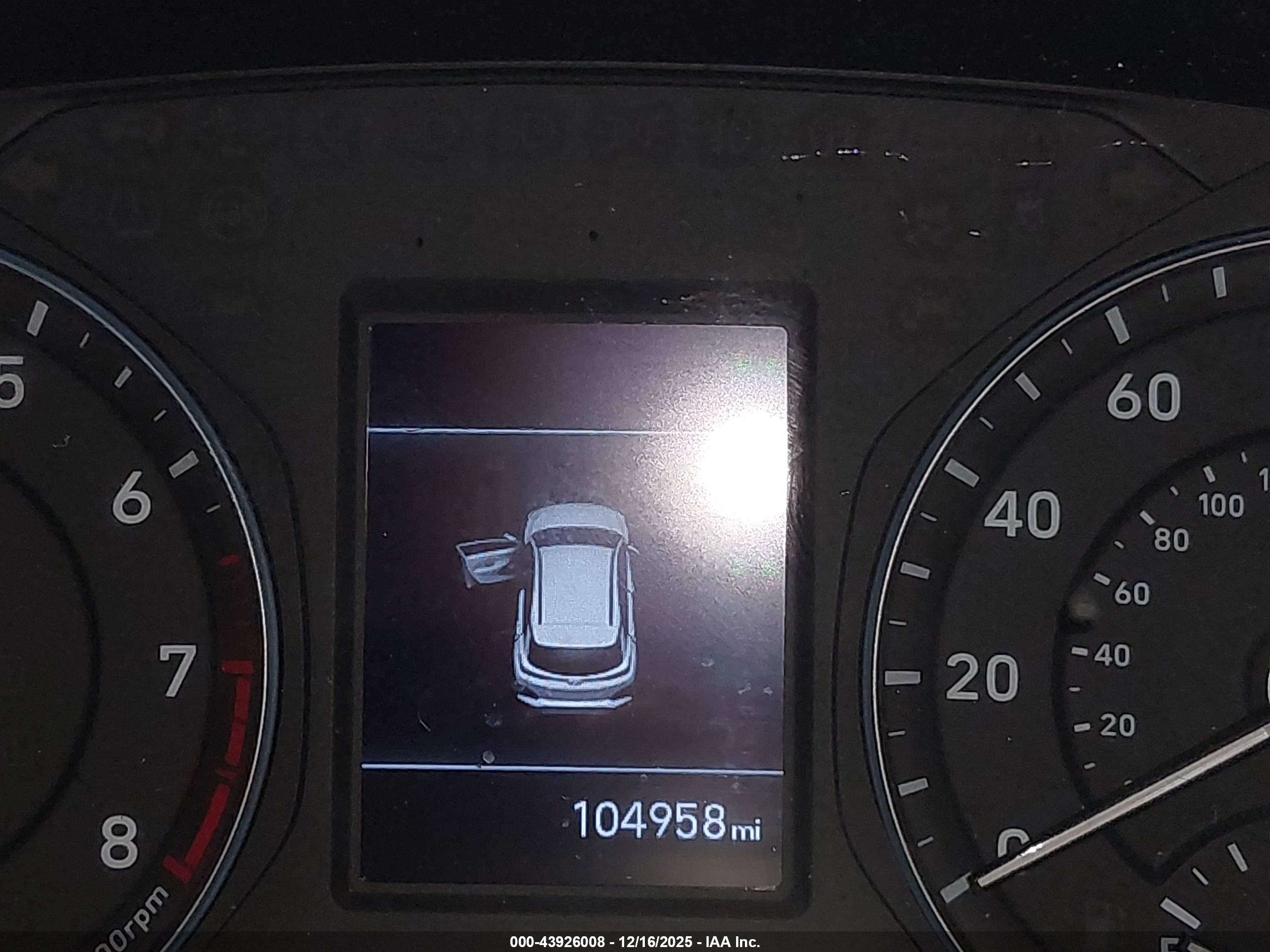 HYUNDAI KONA image 7