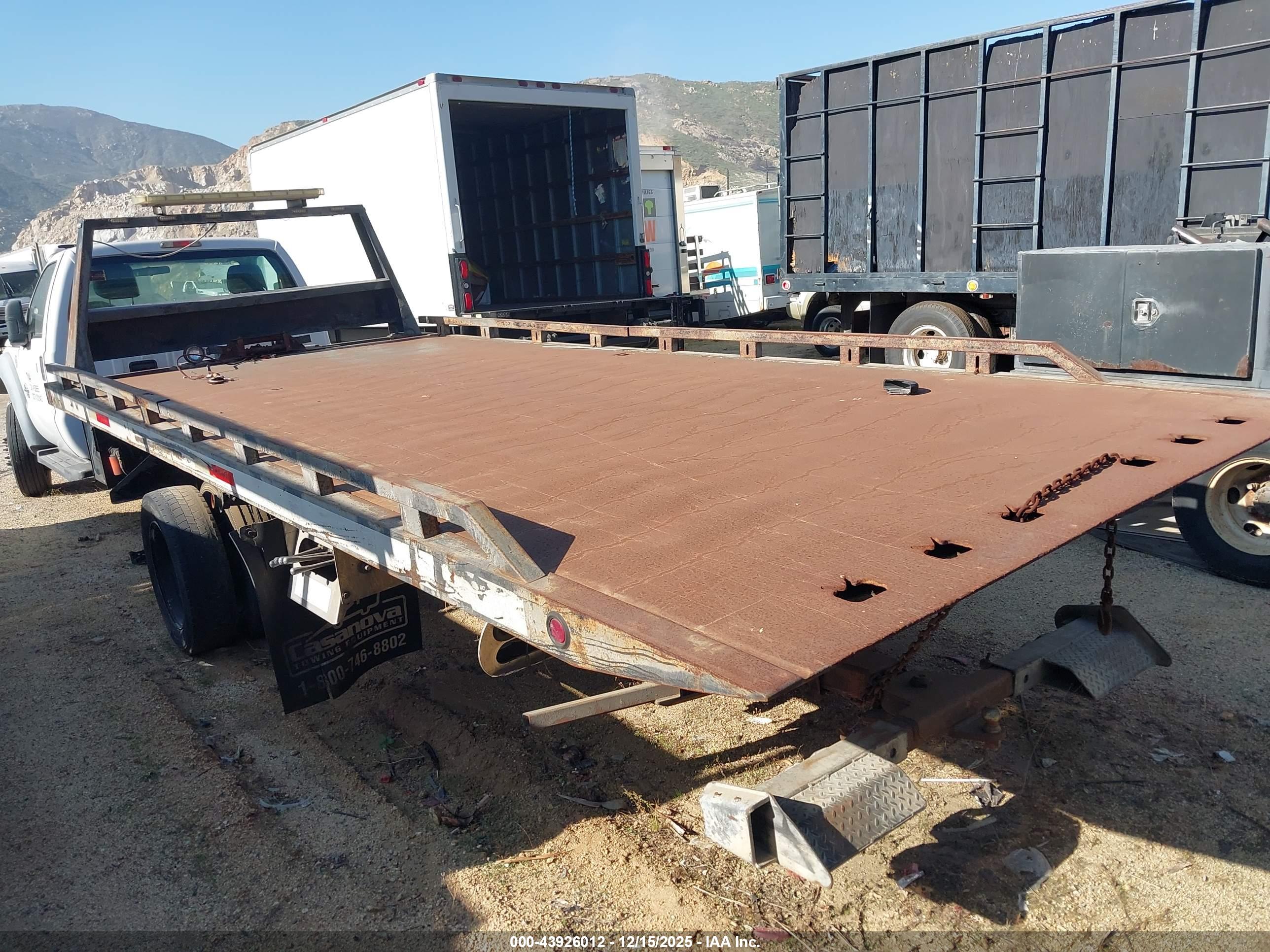 FORD F-550 image 3