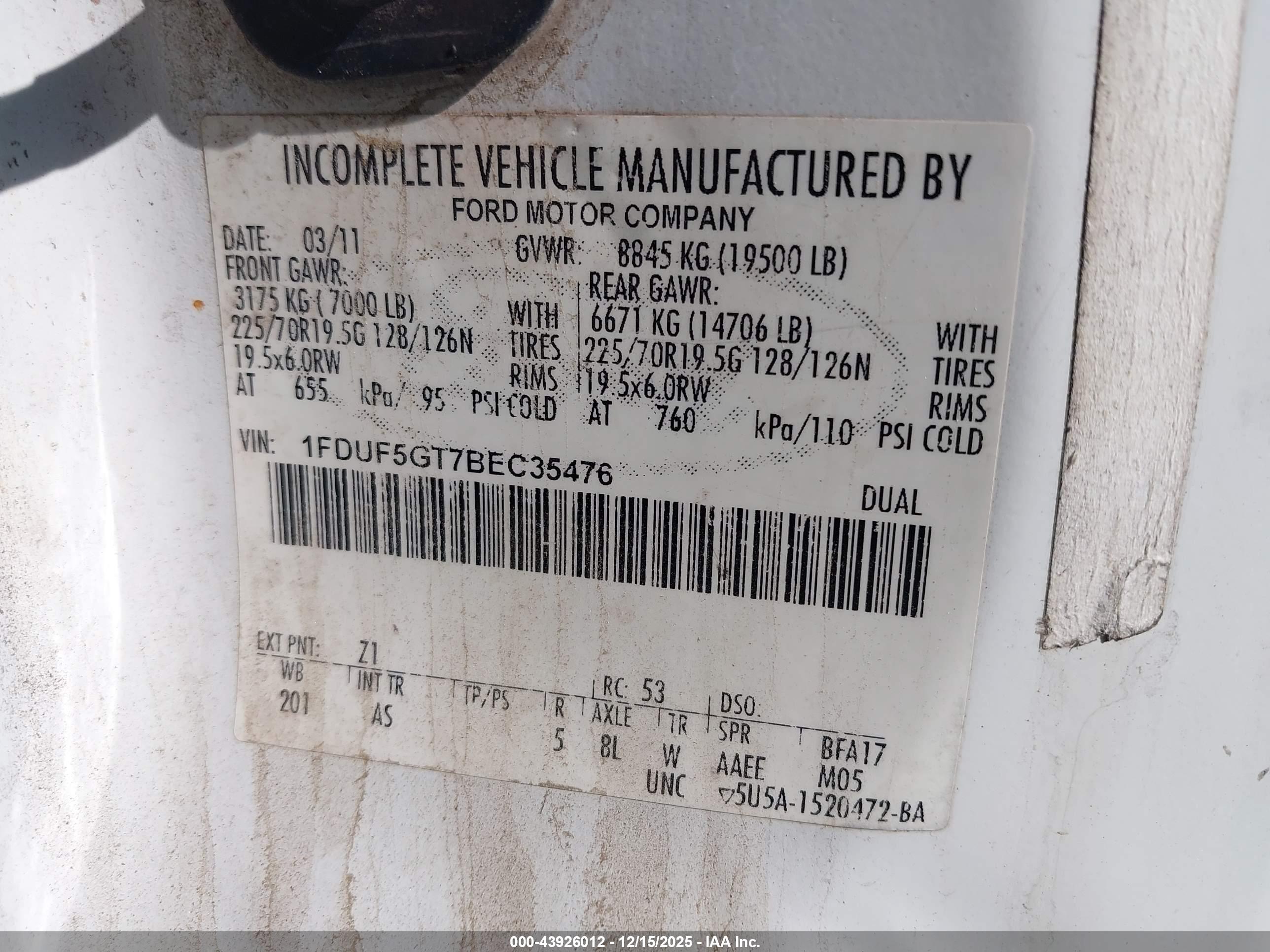 FORD F-550 image 9