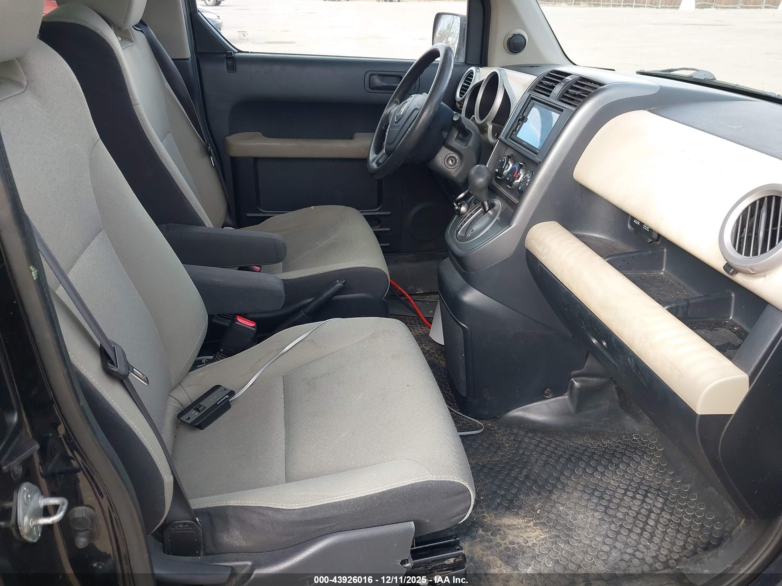 HONDA ELEMENT image 5