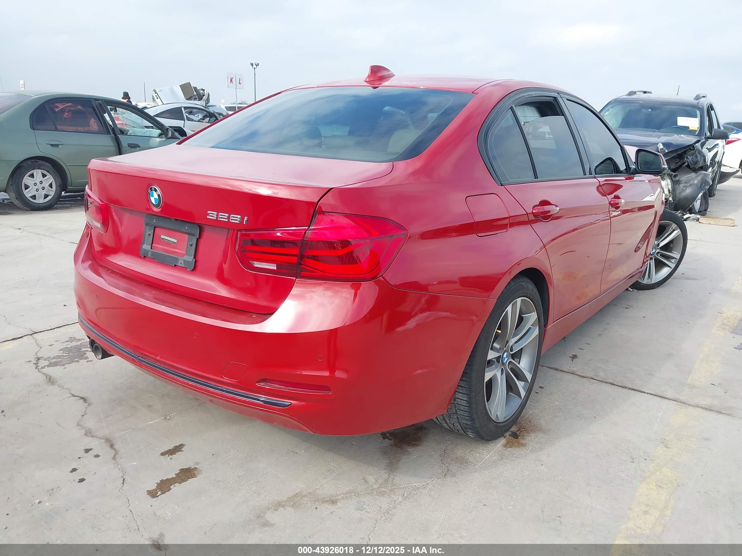 BMW 328I image 4