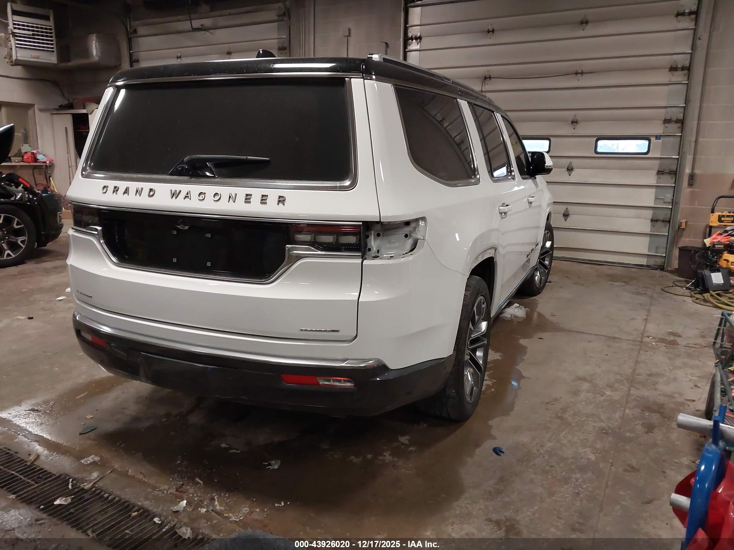 JEEP GRAND image 4