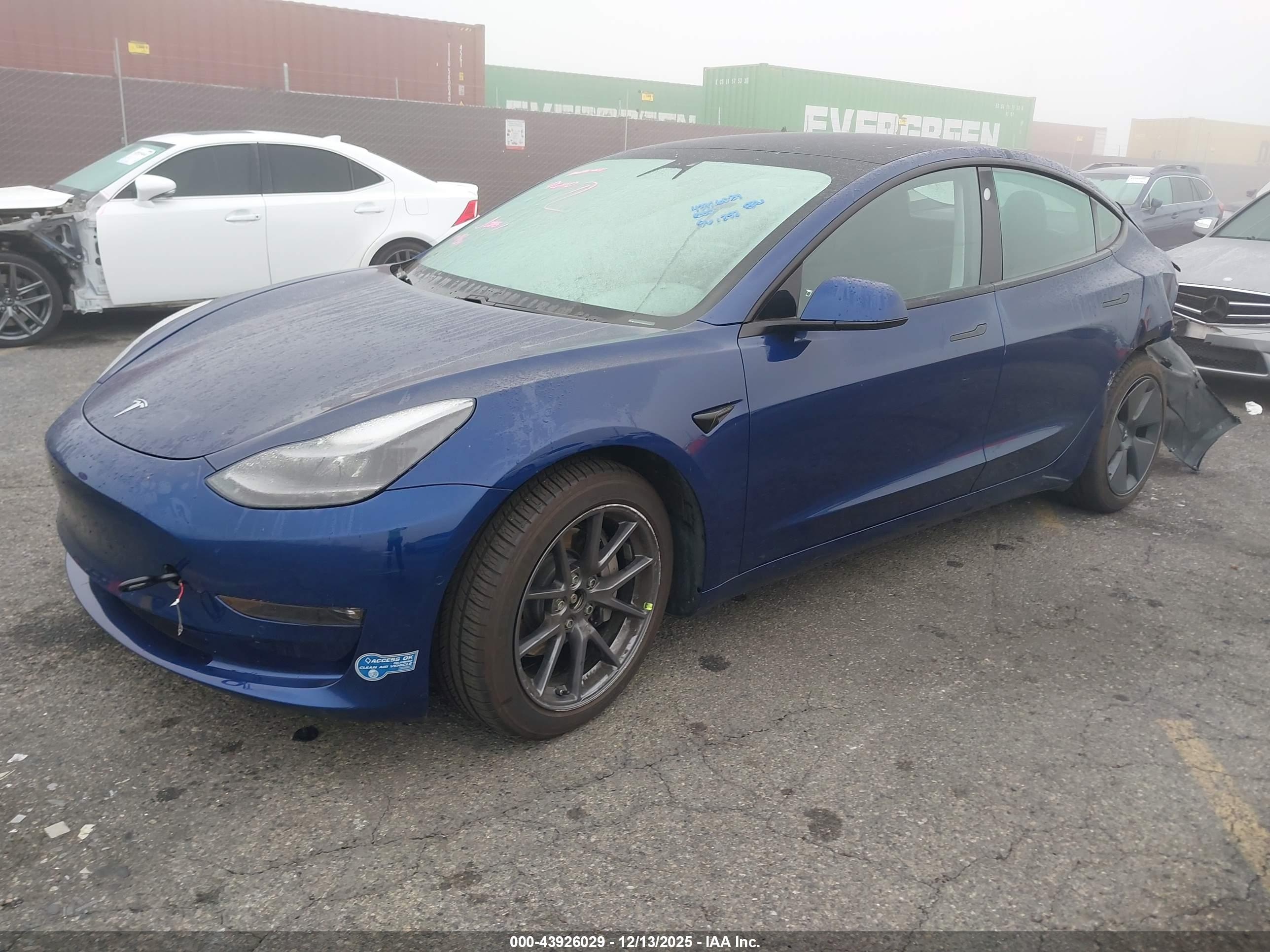 TESLA MODEL image 2