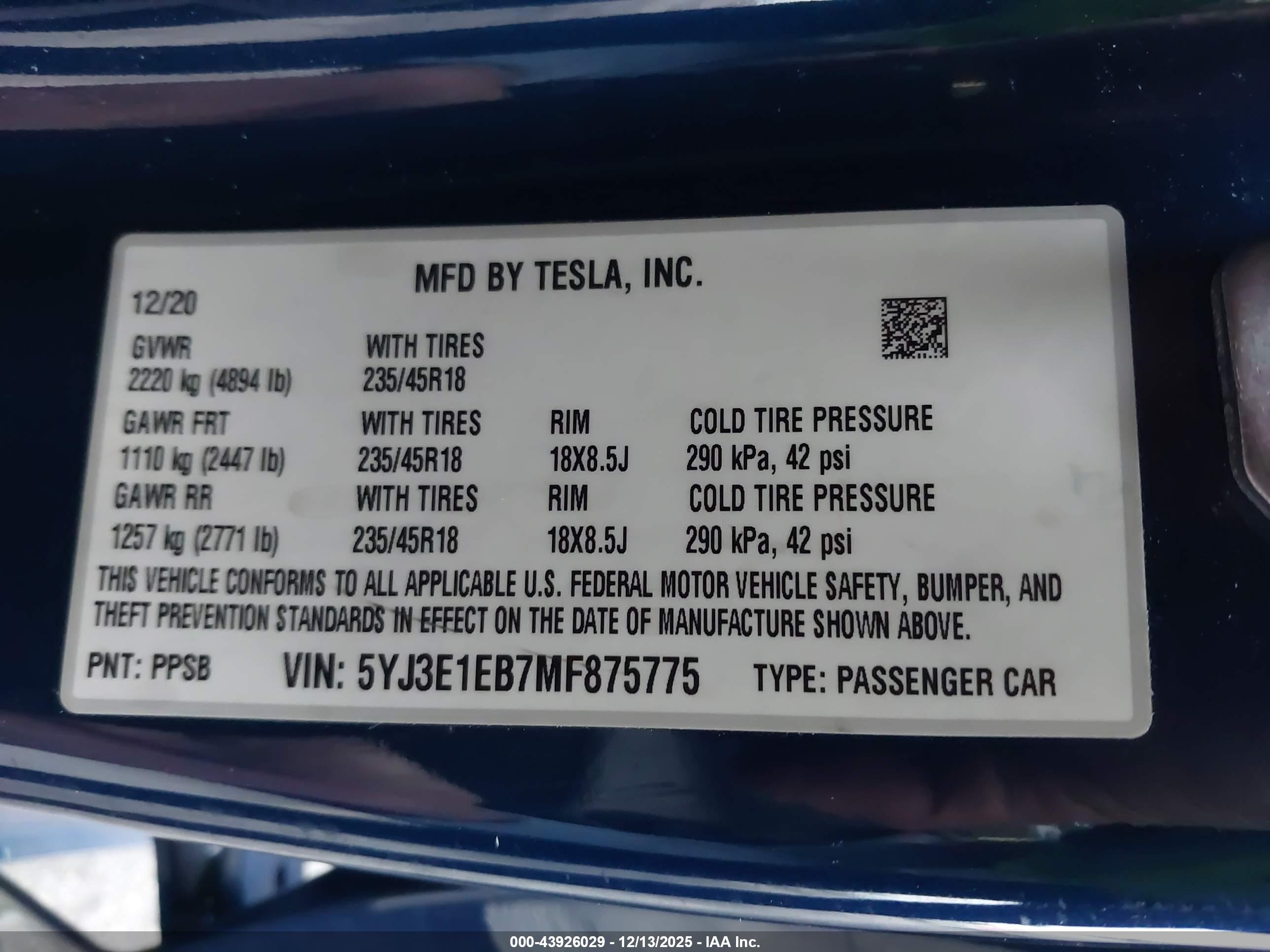 TESLA MODEL image 9