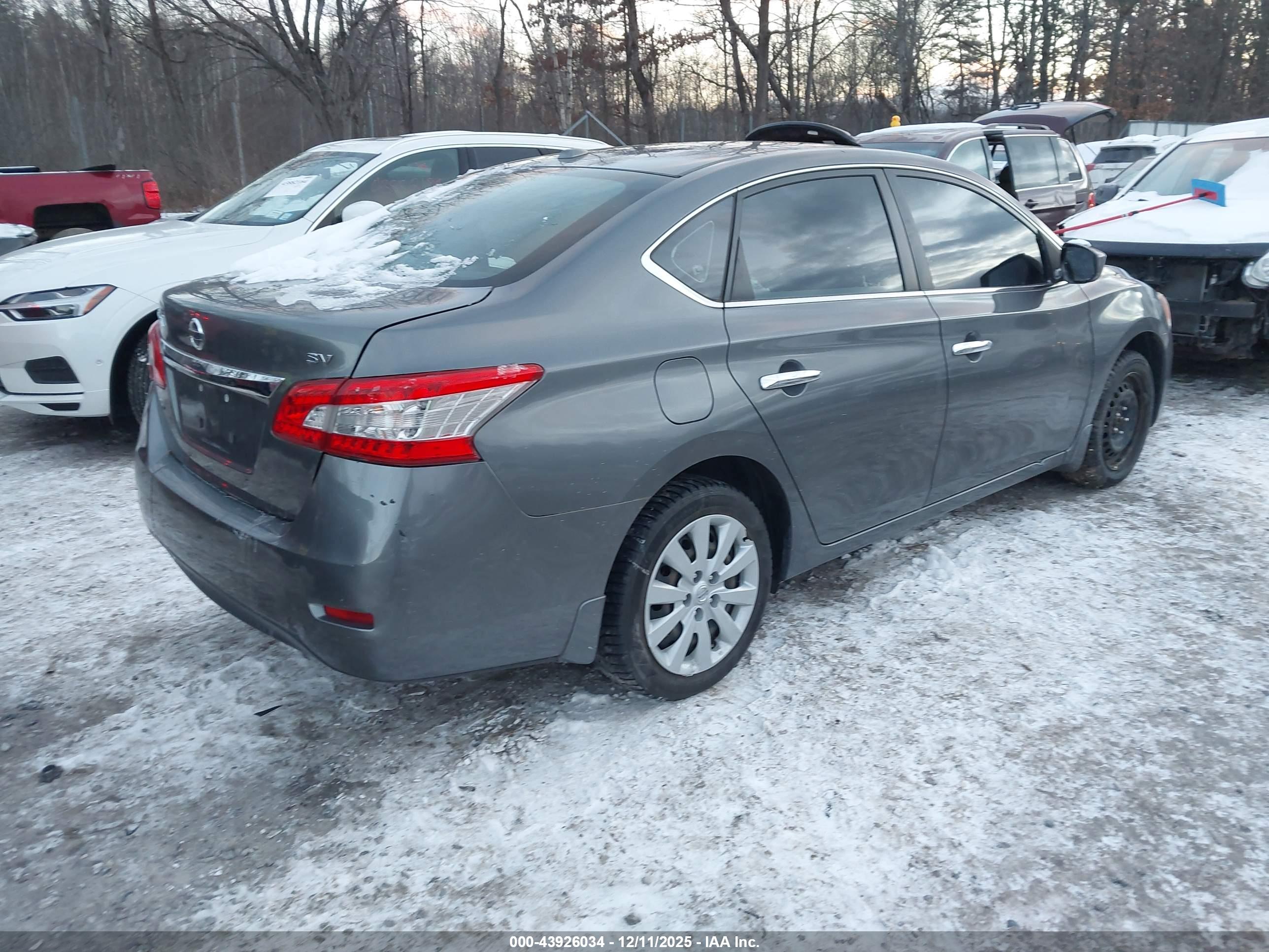 NISSAN SENTRA image 4