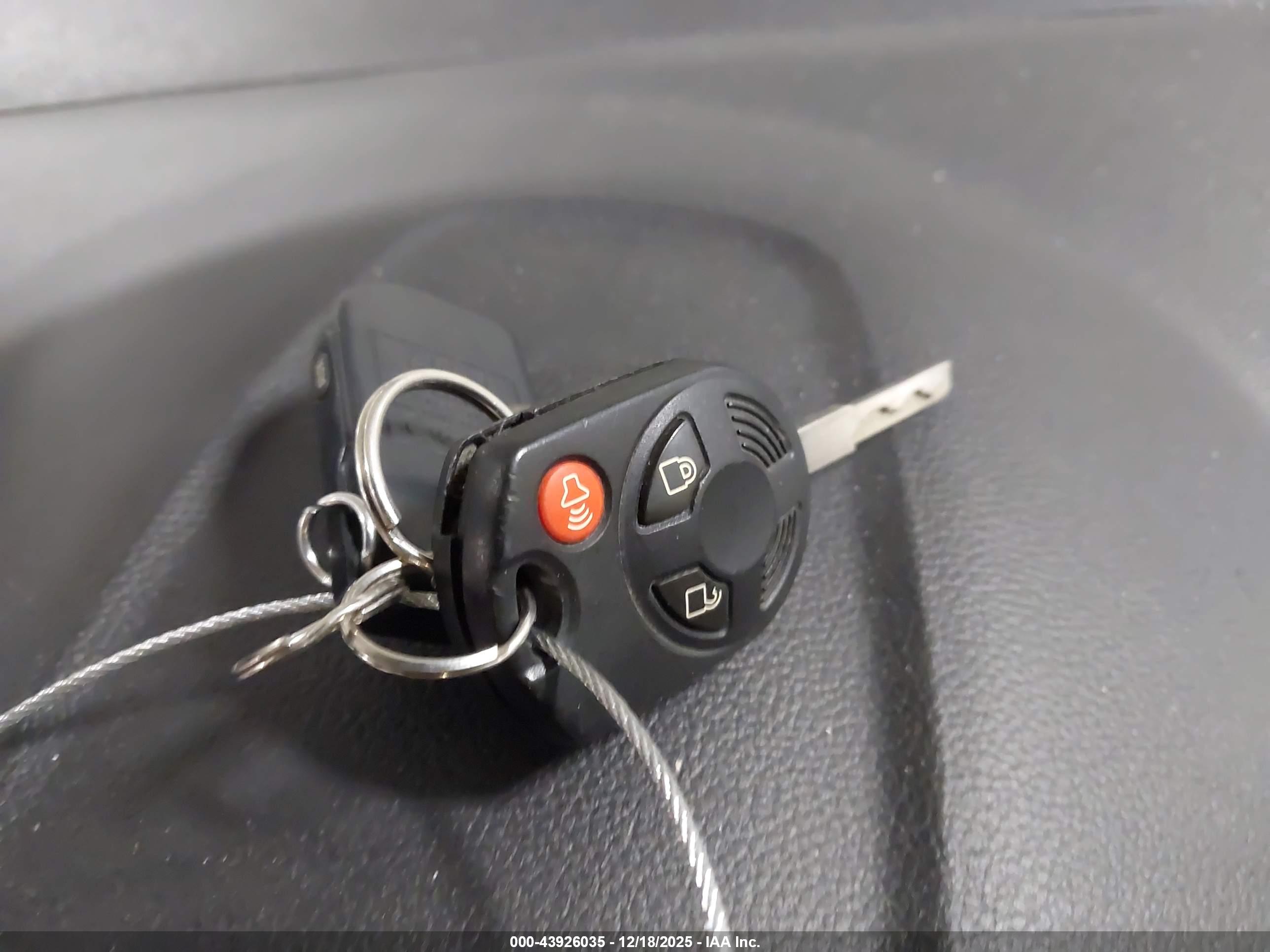 FORD ESCAPE image 11