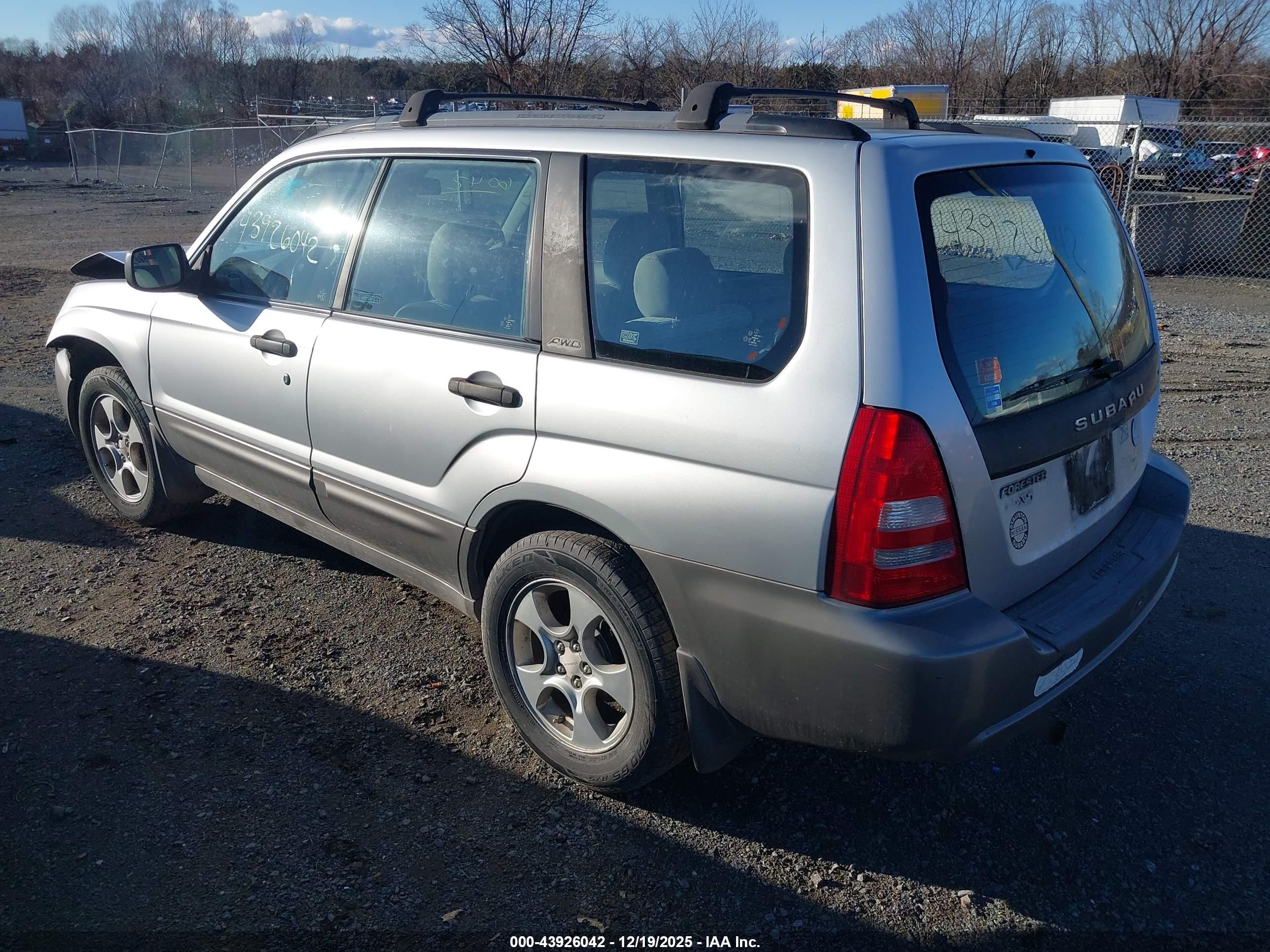 SUBARU FORESTER image 3