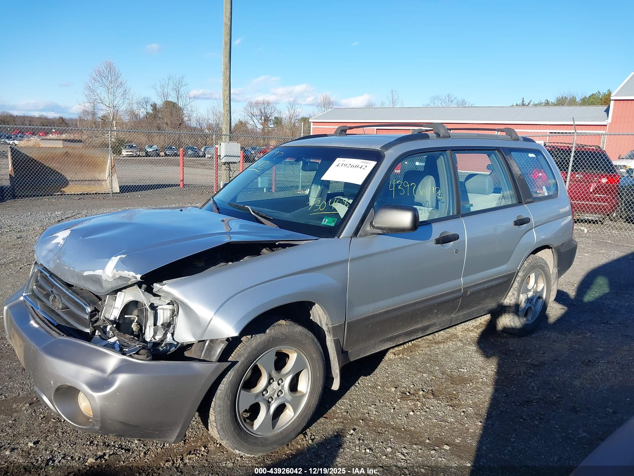 SUBARU FORESTER image 6