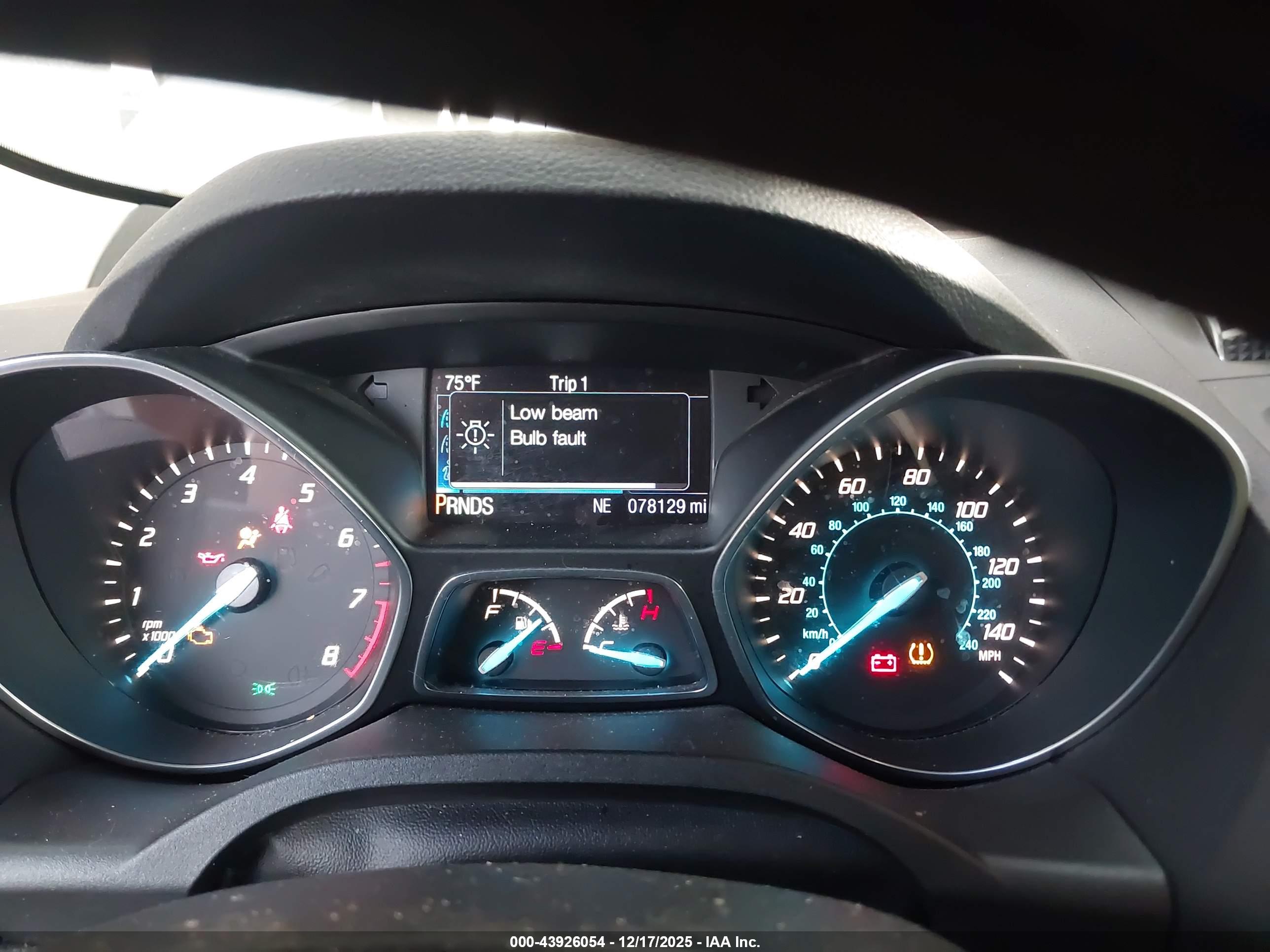 FORD ESCAPE image 7