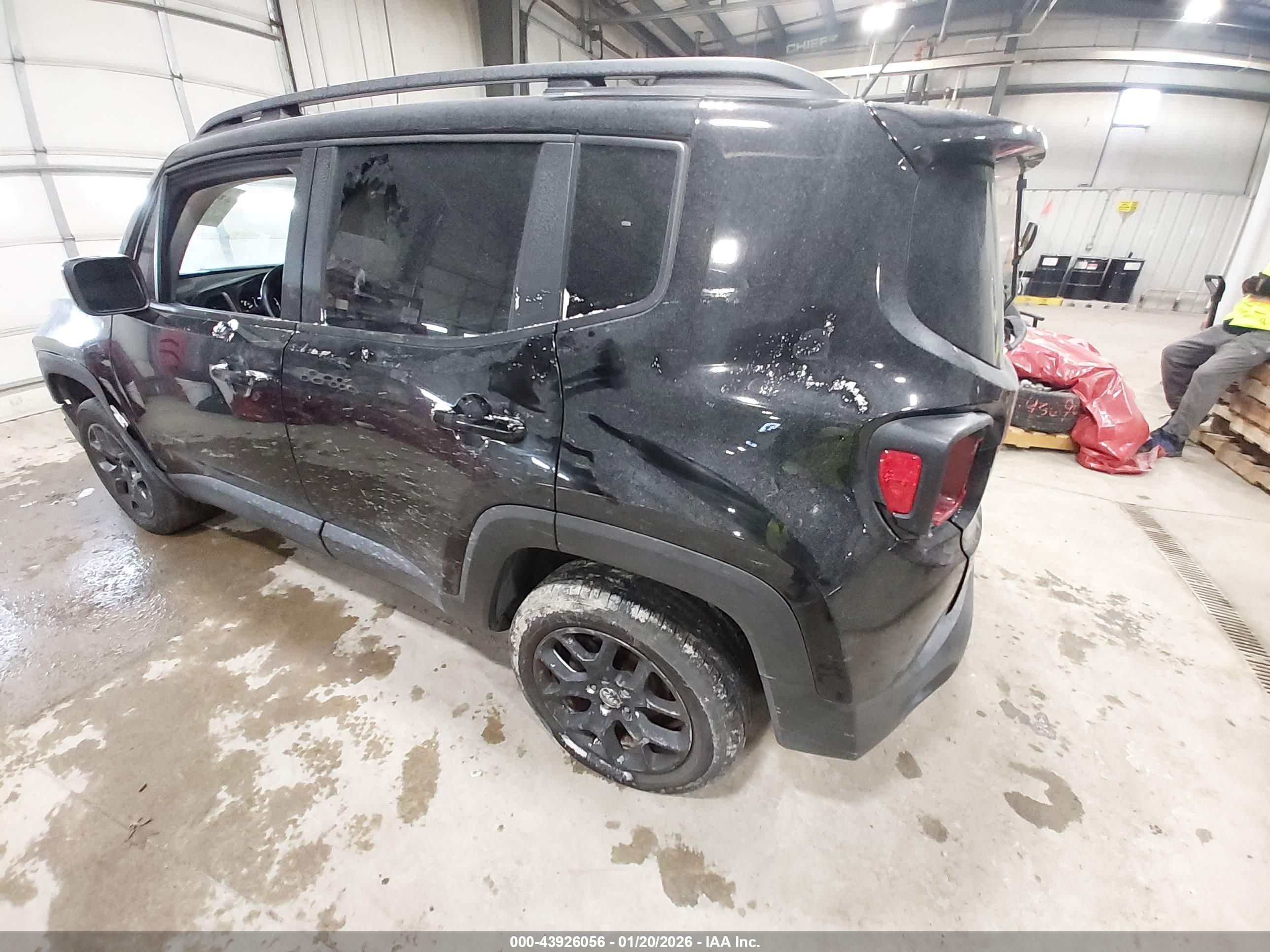 JEEP RENEGADE image 3
