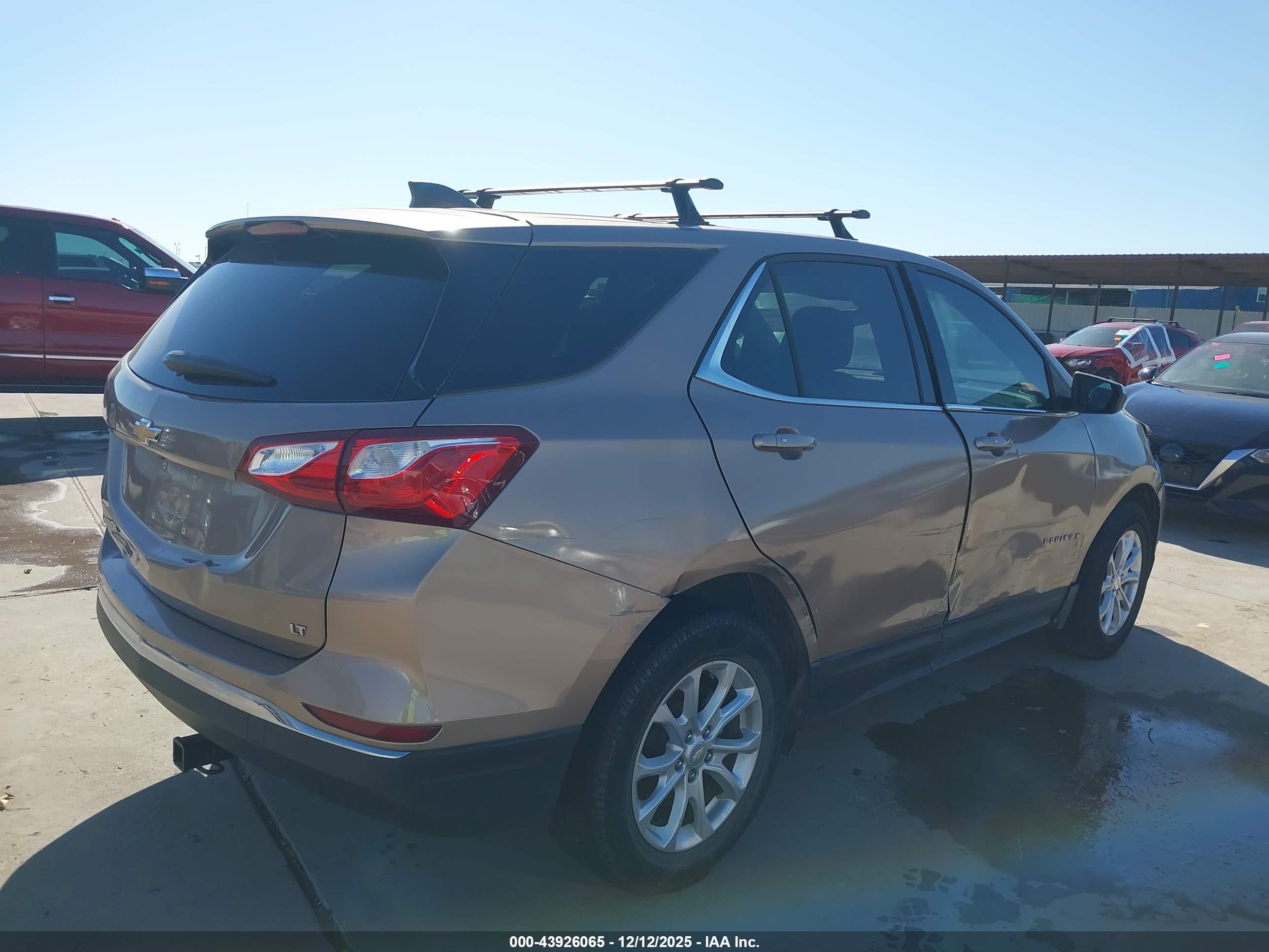 CHEVROLET EQUINOX image 4