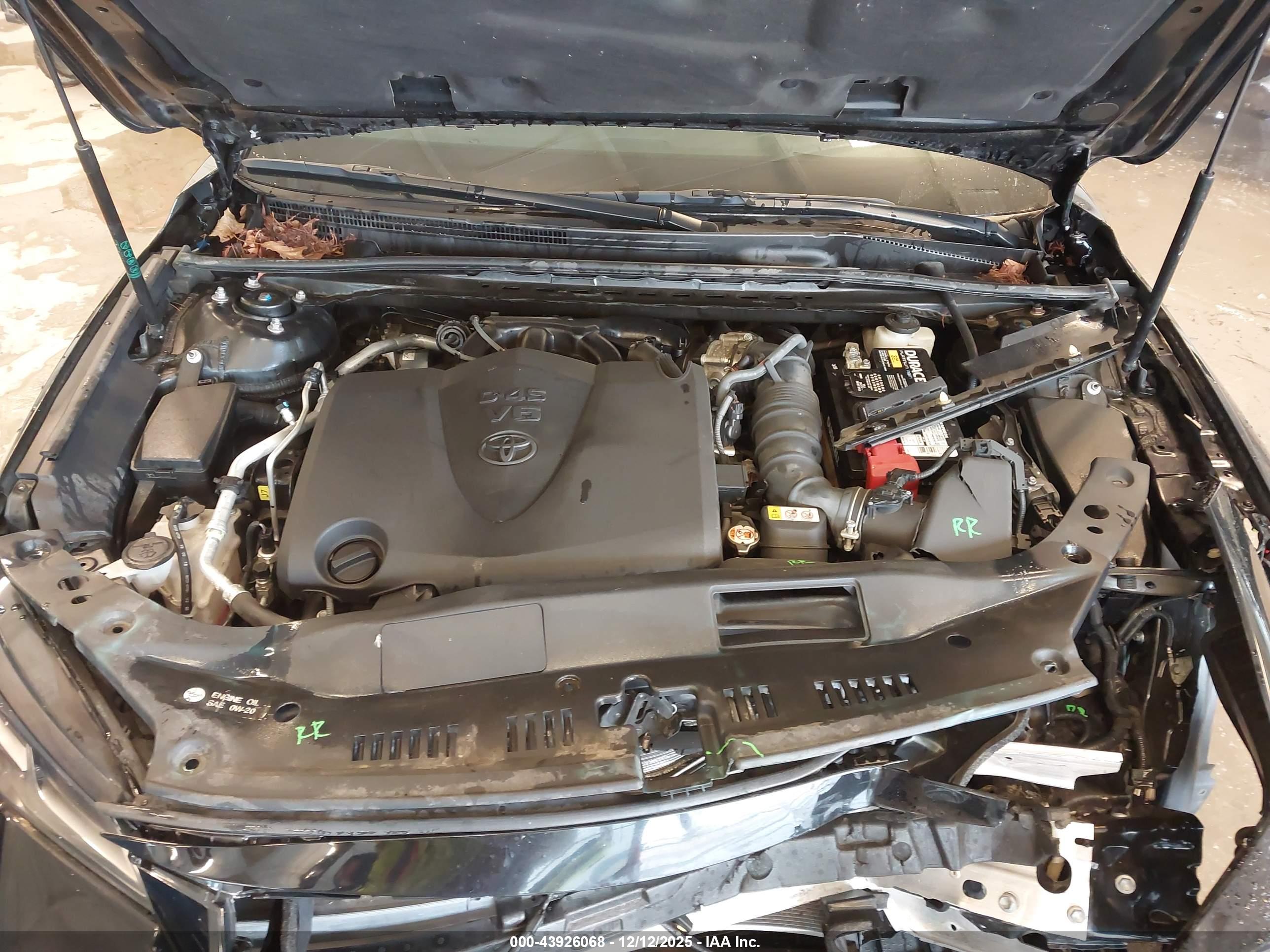 TOYOTA AVALON image 10