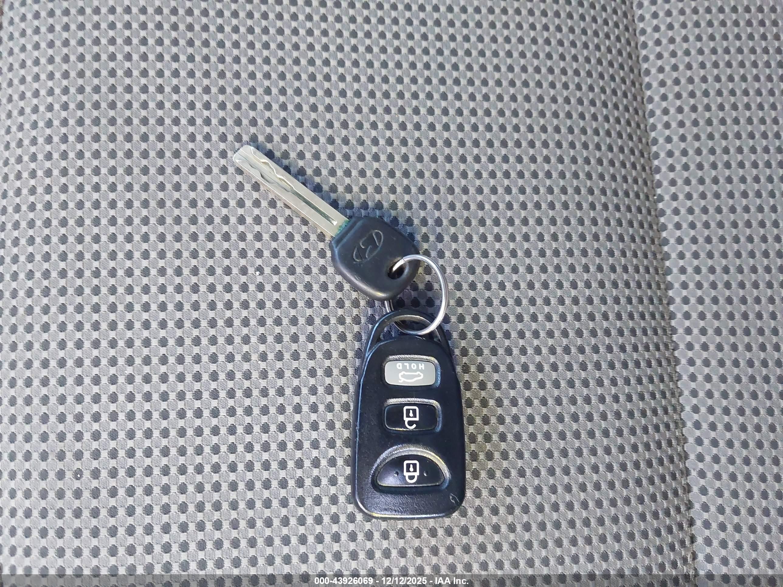 HYUNDAI SONATA image 11